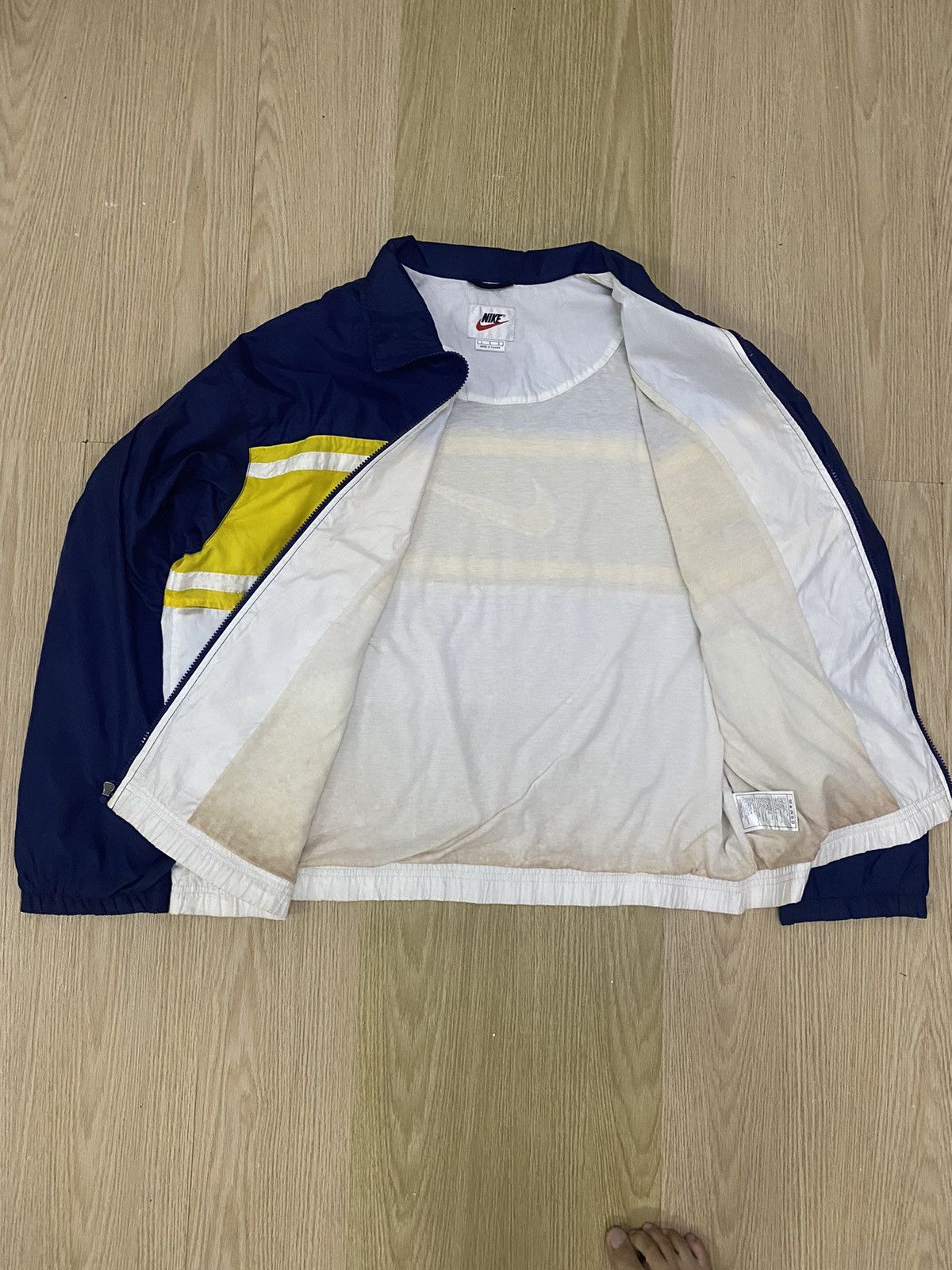 Nike × Vintage Vintage Nike swoosh logo windbreaker jacket Size US L / EU 52-54 / 3 - 3 Thumbnail