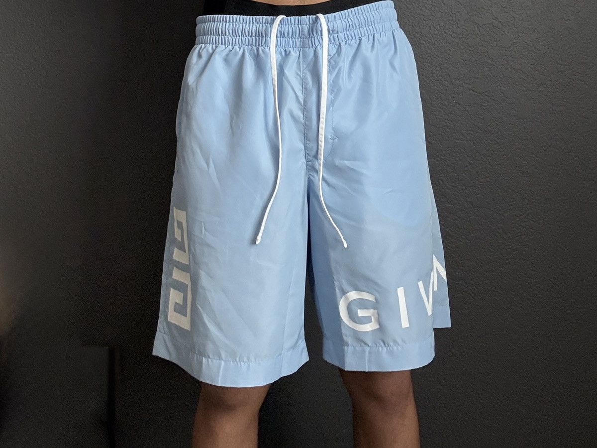 Givenchy Baby blue Givenchy swim trunks Size US 30 / EU 46 - 6 Thumbnail