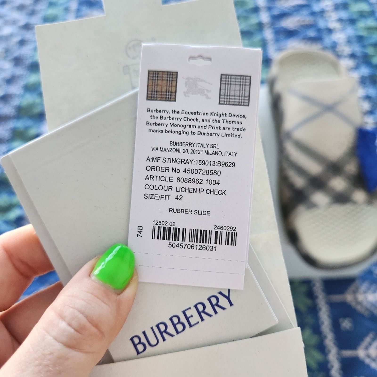 Burberry Authentic Burberry Stingray Check Slide Sandals 42 Unisex Size US 9 / EU 42 - 9 Thumbnail
