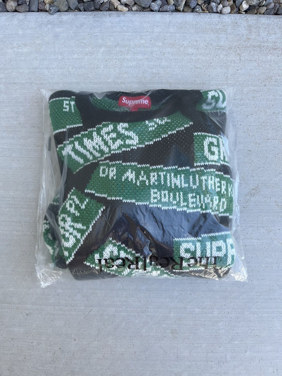 Supreme Supreme Street Signs Sweater 🚦 Size US M / EU 48-50 / 2 - 3 Thumbnail