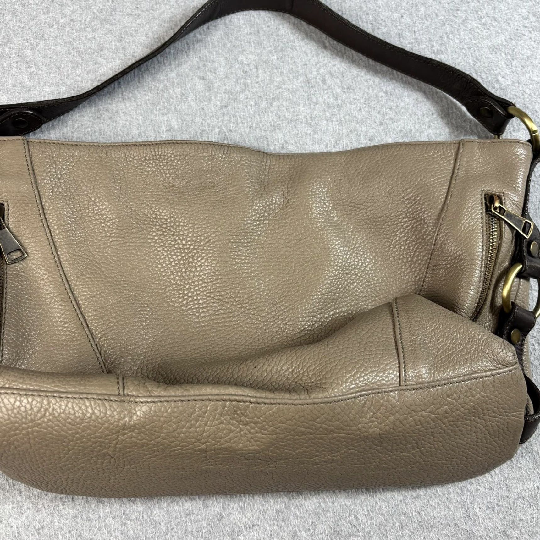 Vintage Sundance Leather Purse Women Large Taupe Slouchy Hobo Bag Zip Pockets Italy READ Size ONE SIZE - 6 Thumbnail