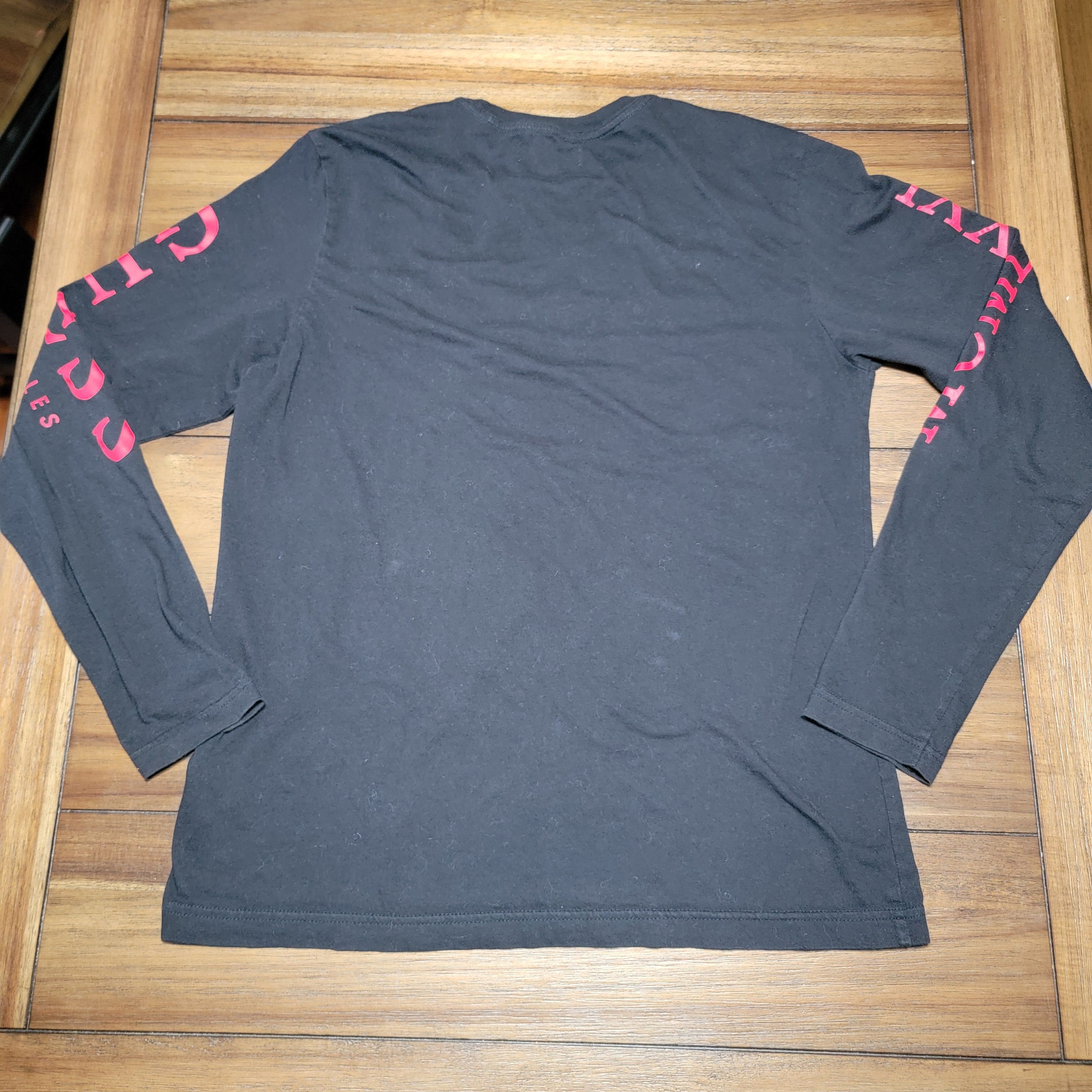 Guess Guess LS Unisex Tee Arm Logos Embroidered Devil - Medium Size L / US 10 / IT 46 - 5 Thumbnail
