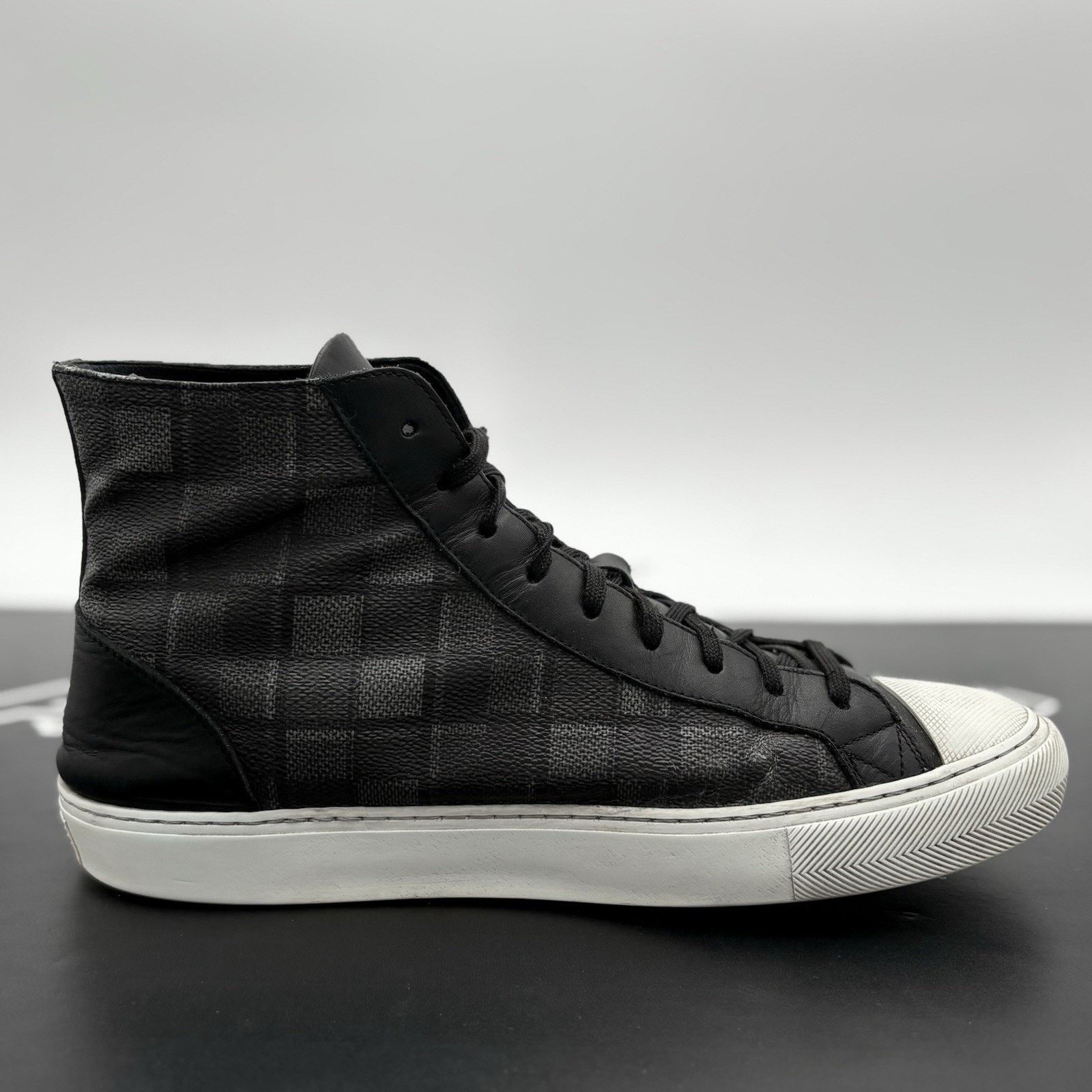 Louis Vuitton Louis Vuitton Tattoo Line High Top Damier Graphite ' Black ' Size US 8 / EU 41 - 10 Thumbnail