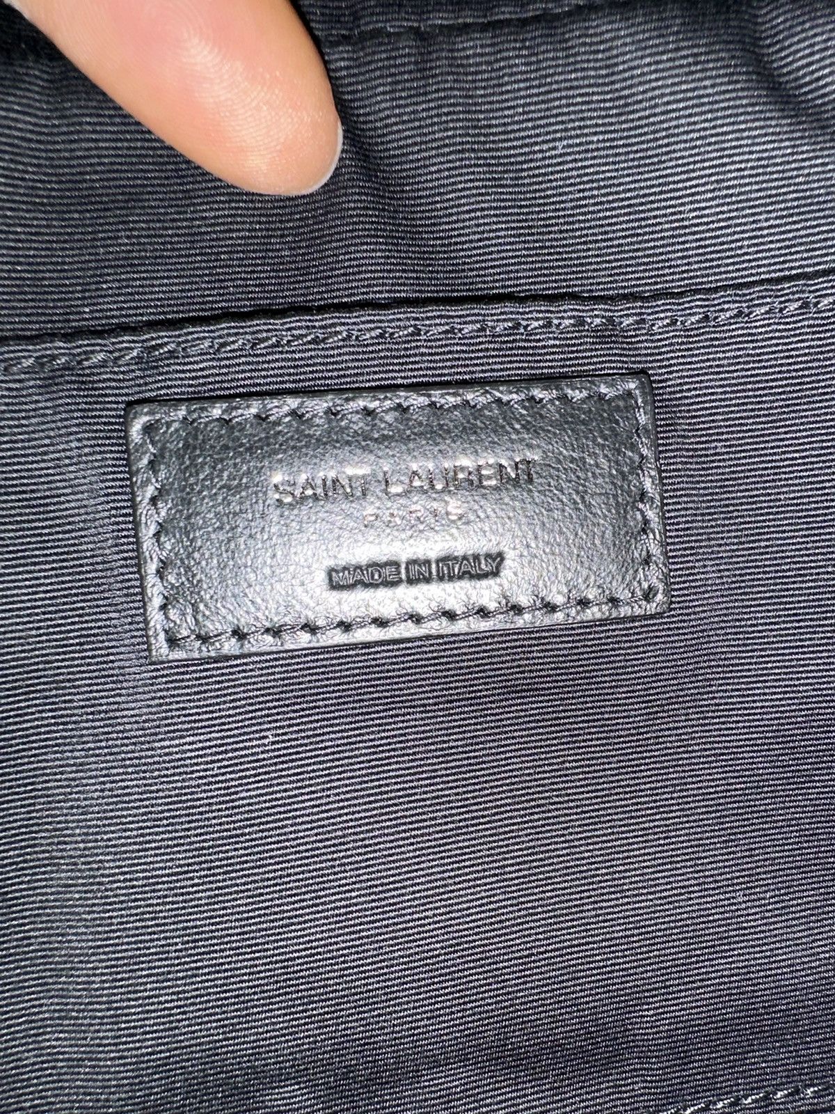 Yves Saint Laurent Lou Camera Bag Matelasse Chevron Leather Small Size ONE SIZE - 12 Thumbnail