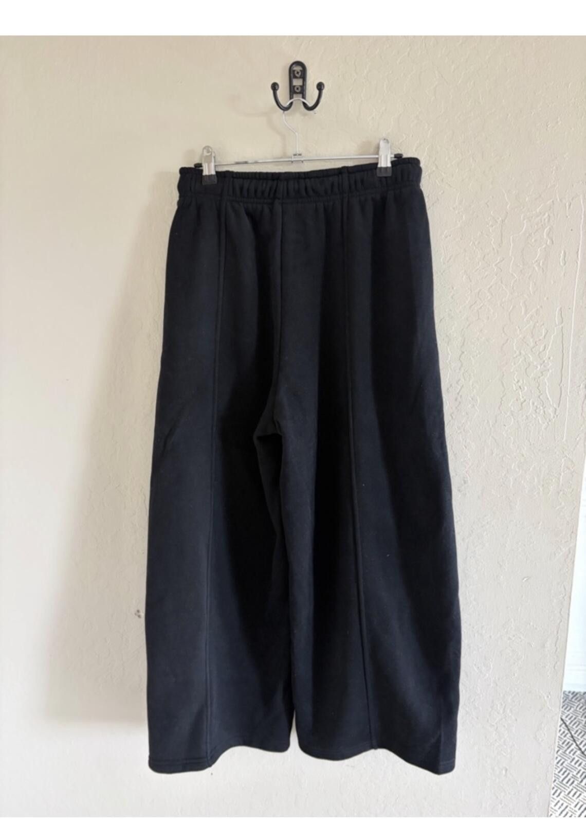 Other Yance Hana Wide-Leg Black Drawstring Capris Size 28" / US 6 / IT 42 - 5 Thumbnail