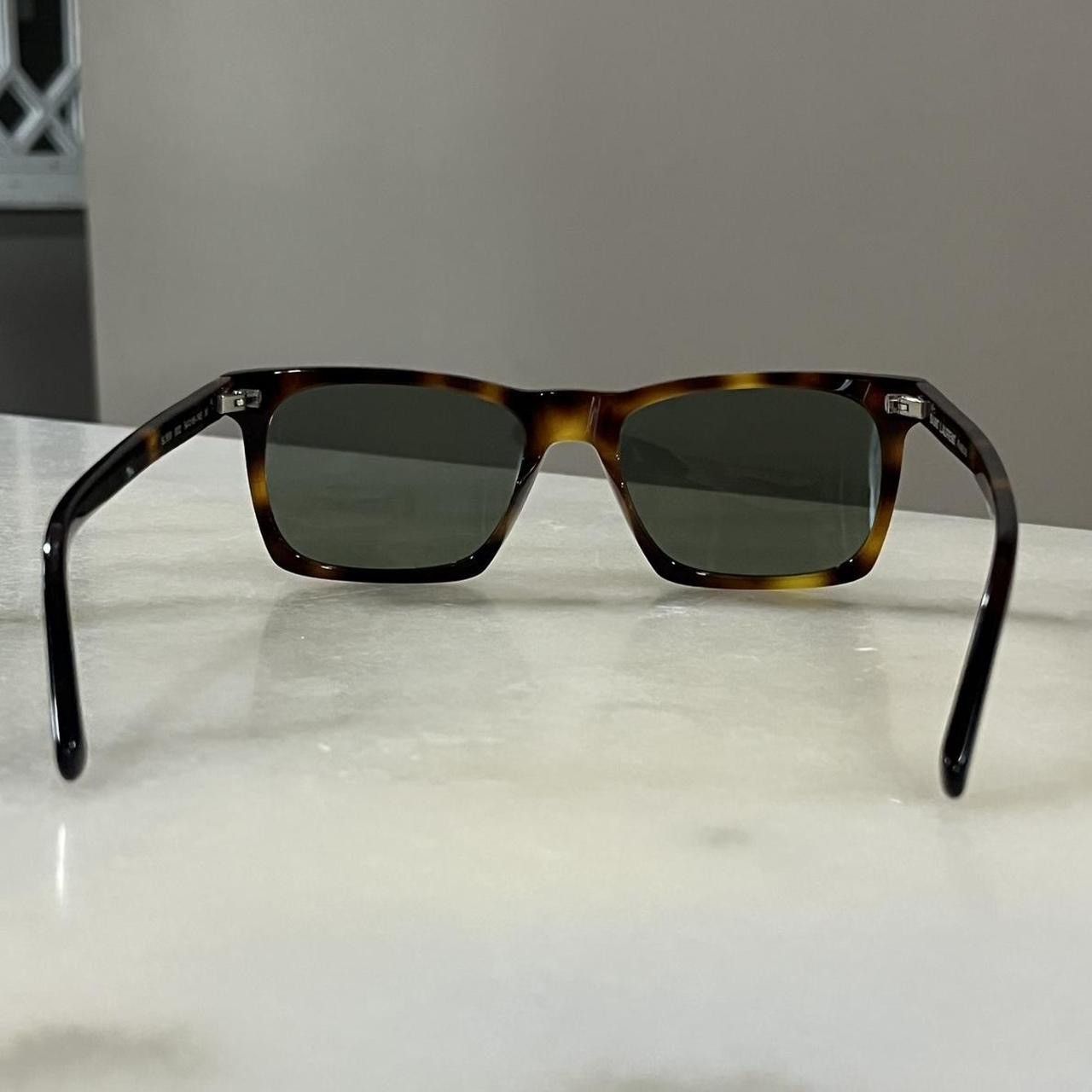 Yves Saint Laurent Saint Laurent SL 559 Unisex Sunglasses Size ONE SIZE - 4 Thumbnail