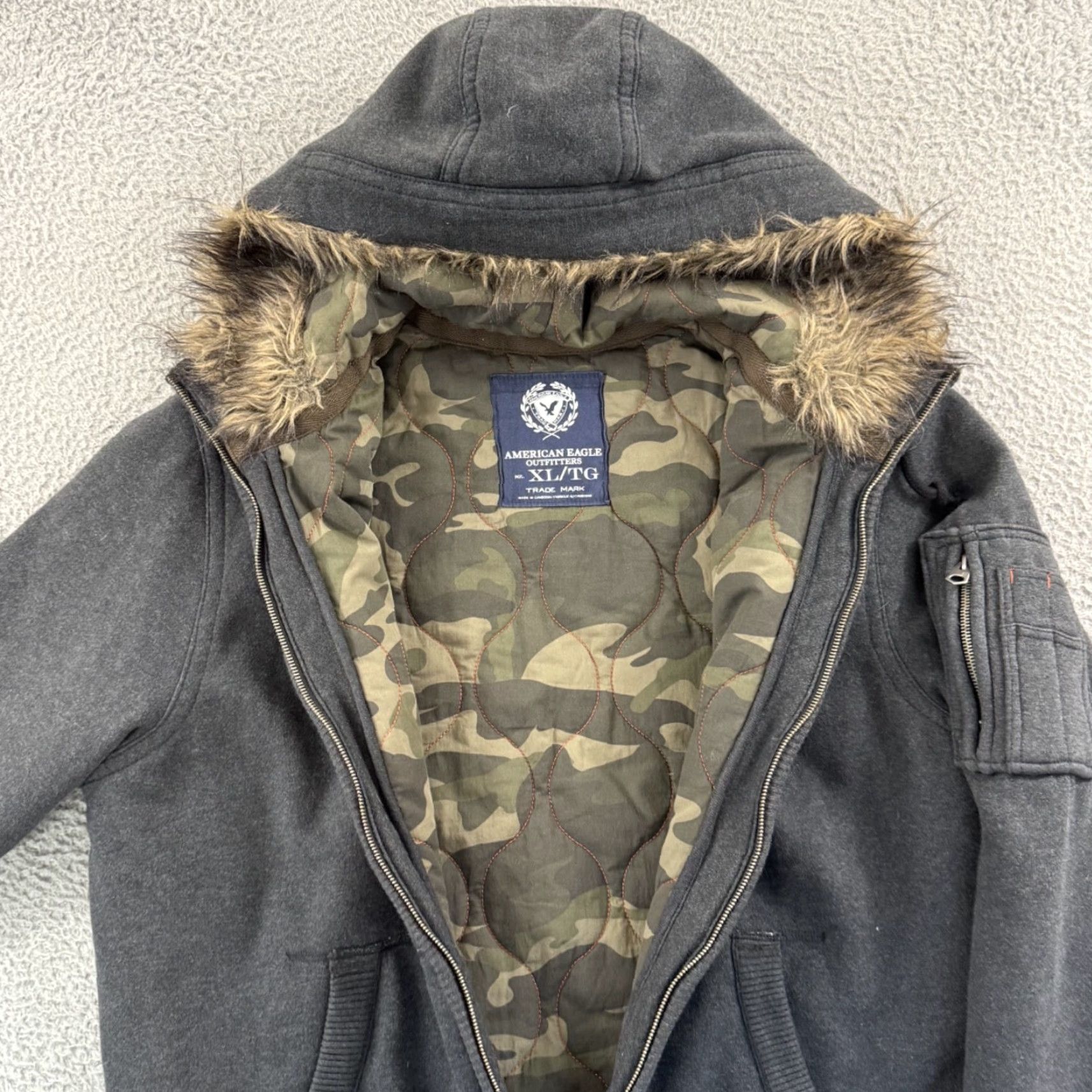 American Eagle Outfitters VINTAGE American Eagle Jacket Mens XL Gray Fur Hoodie Camo Lined Zip Outdoor Y2K Size US XL / EU 56 / 4 - 7 Thumbnail
