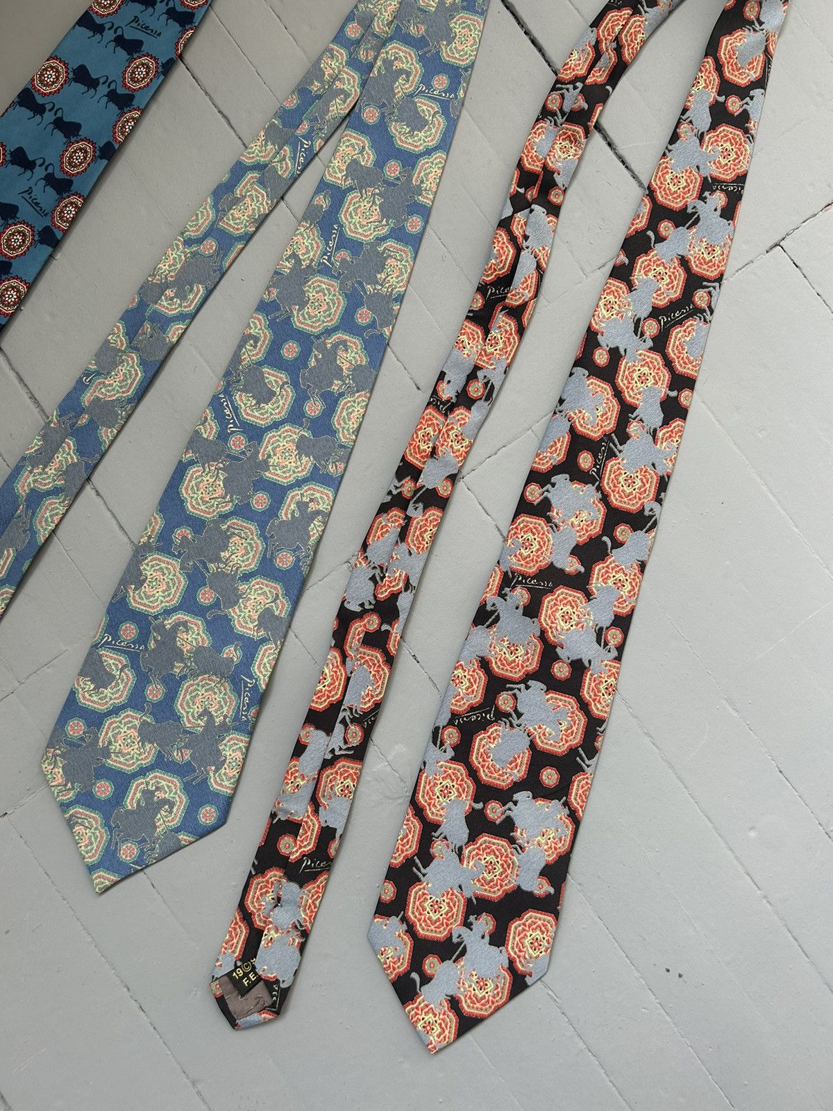 Other Picasso silk tie 3 pieces Size ONE SIZE - 3 Thumbnail