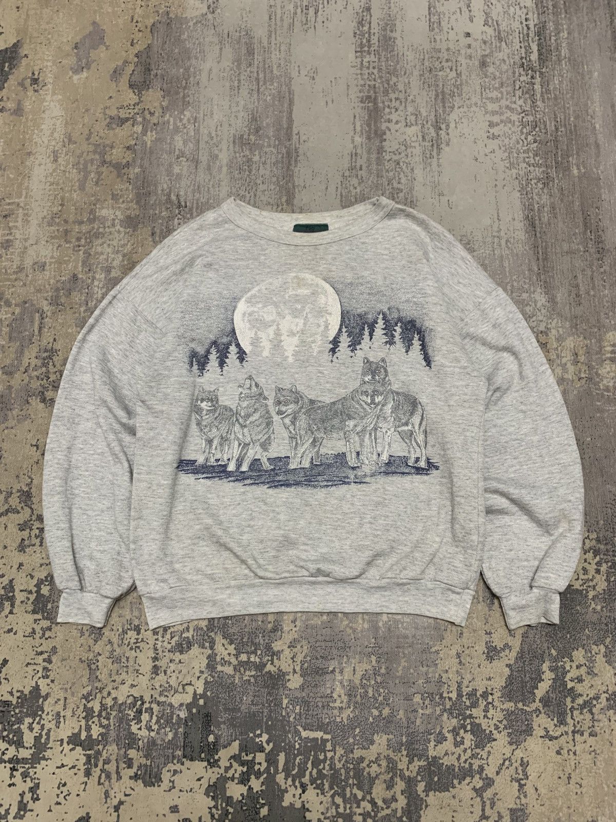 Vintage Vintage 90s Wolf Pack Graphic Crewneck Sweatshirt Size US M / EU 48-50 / 2 - 1 Thumbnail