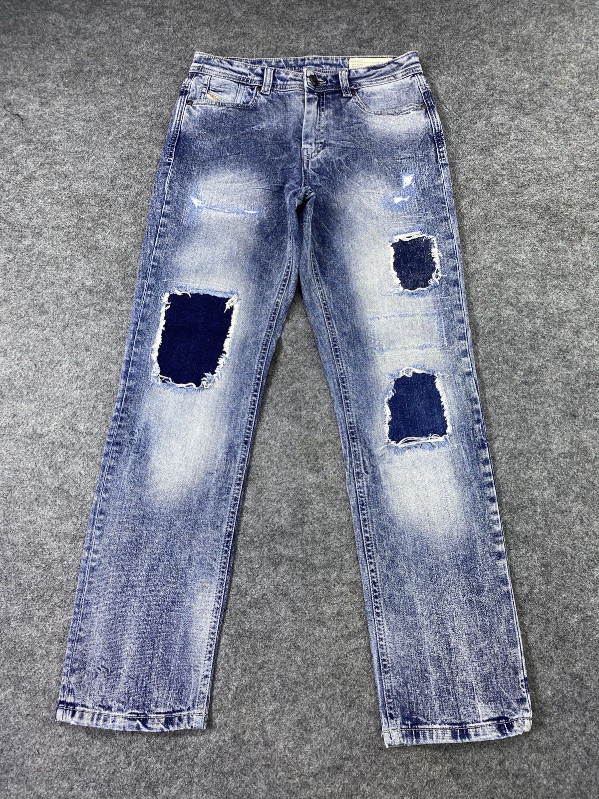 Diesel × Jean Diesel Kid Distressed Blue Wash Jeans - J1072 Size US 27 - 2 Thumbnail