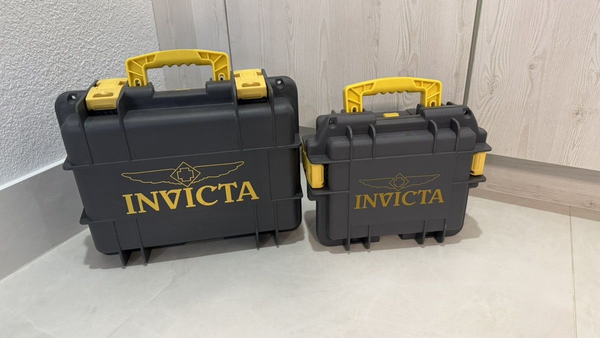 Invicta Invicta 3 & 8 Slot Collector Dive Cases Gray w/Yellow Handle Size ONE SIZE - 1 Thumbnail