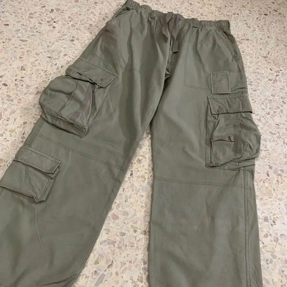 Japanese Brand Japanese Multipocket Spring Waist Big Pocket Trousers Cargo Size US 34 / EU 50 - 2 Thumbnail