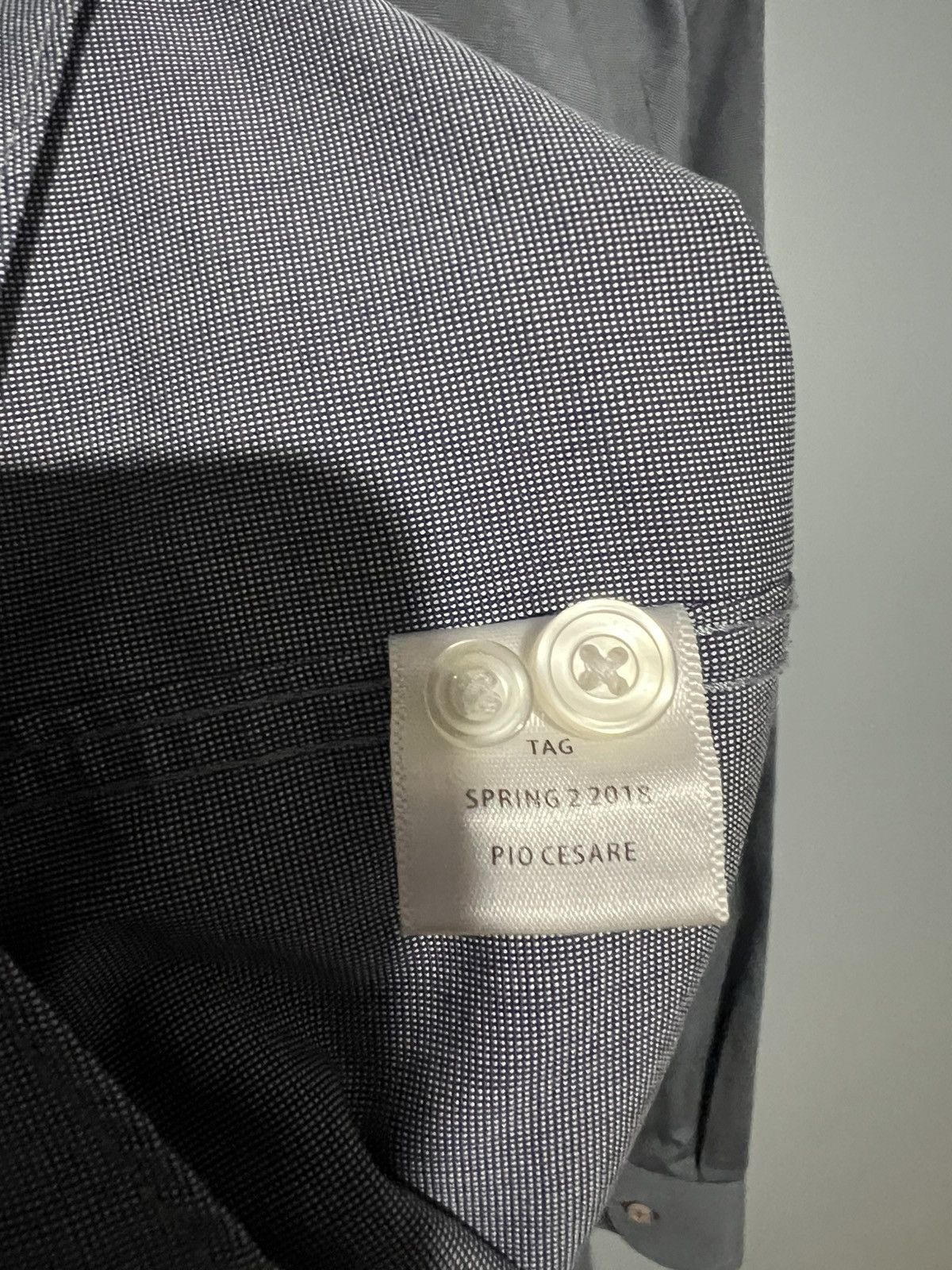 UNTUCKit UNTUCKIT Shirt Mens L Pio Cesare Wrinkle Free Button Up Gray Size US L / EU 52-54 / 3 - 7 Thumbnail