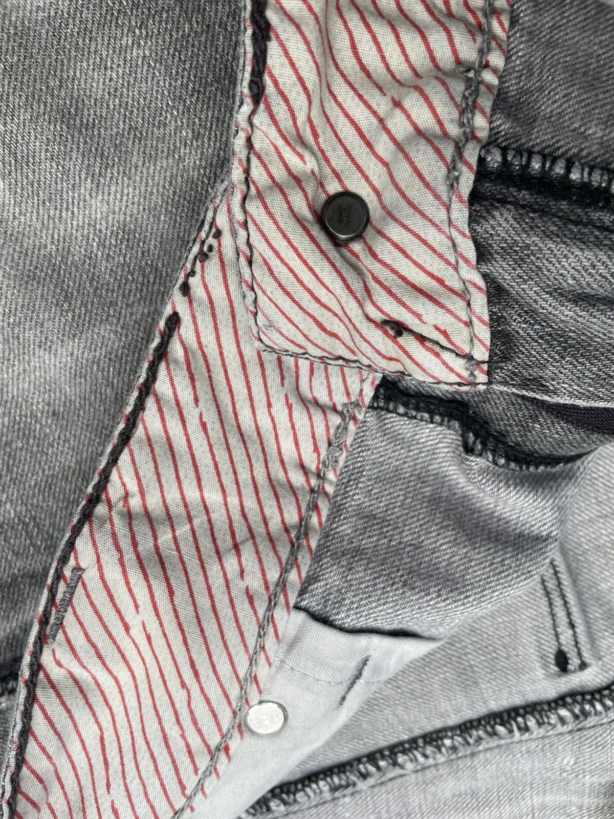 Levi's Vintage Levi’s 701S Distresed Size US 41 - 19 Thumbnail