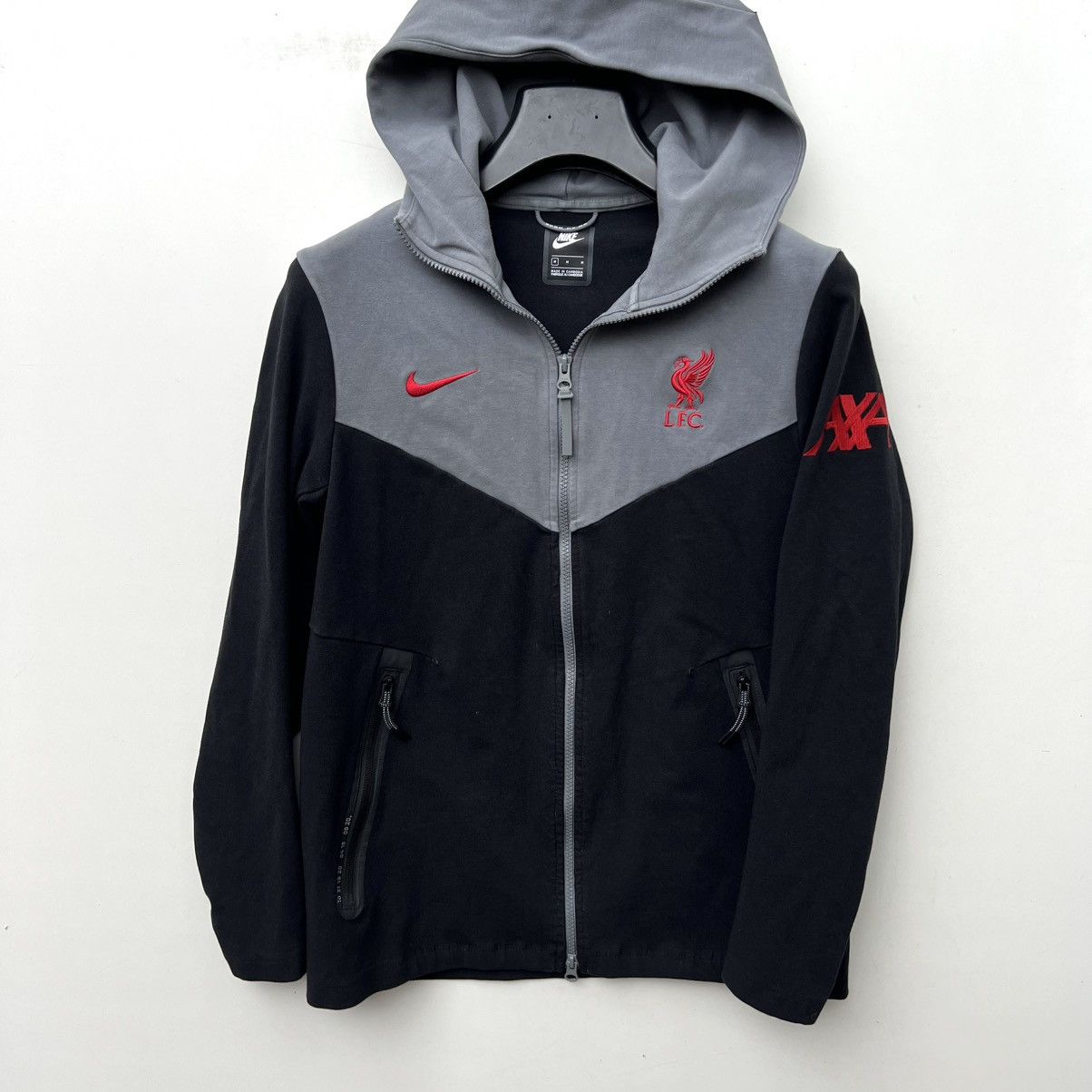Nike Liverpool nike zip hoodie tech fleece Size US M / EU 48-50 / 2 - 1 Thumbnail