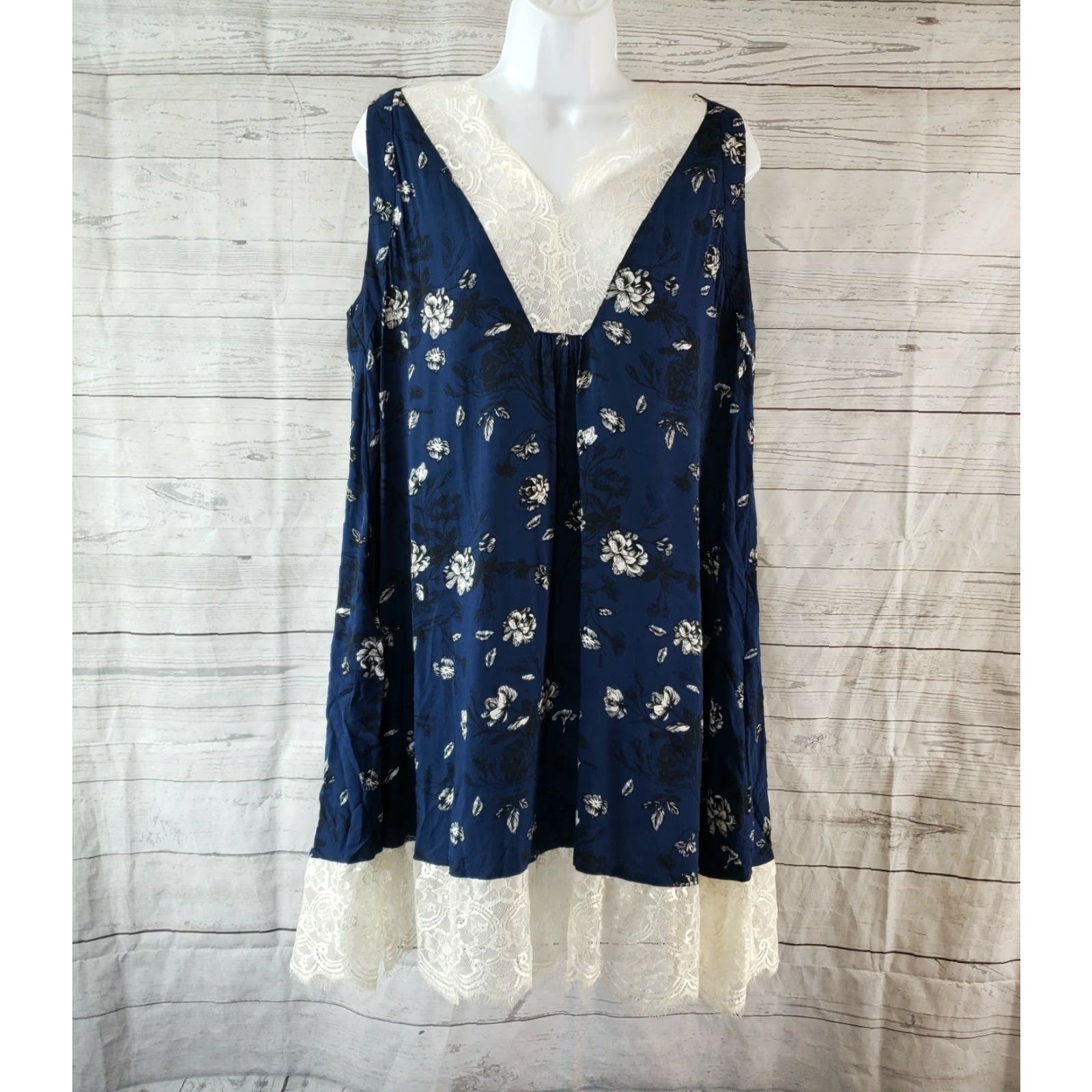 Vintage Kori America Womens Dress Medium Blue Floral Lace Trim Sleeveless A-Line Mini Casual Pullover Short Dress Length 33.5" 20" Bust Measurements Womens Size M / US 6-8 / IT 42-44 - 2 Thumbnail
