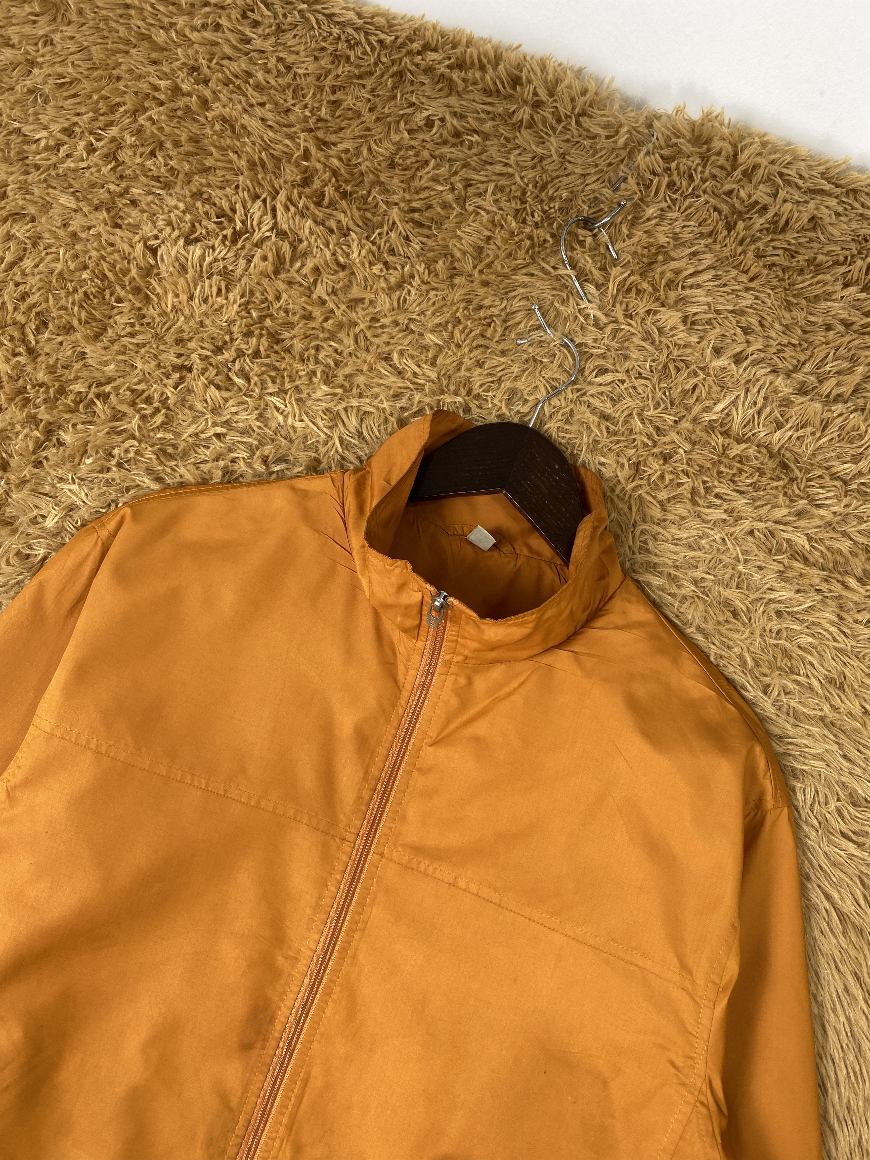 Uniqlo Vintage Uniqlo Windbreaker Jacket J2050 Size US S / EU 44-46 / 1 - 2 Thumbnail