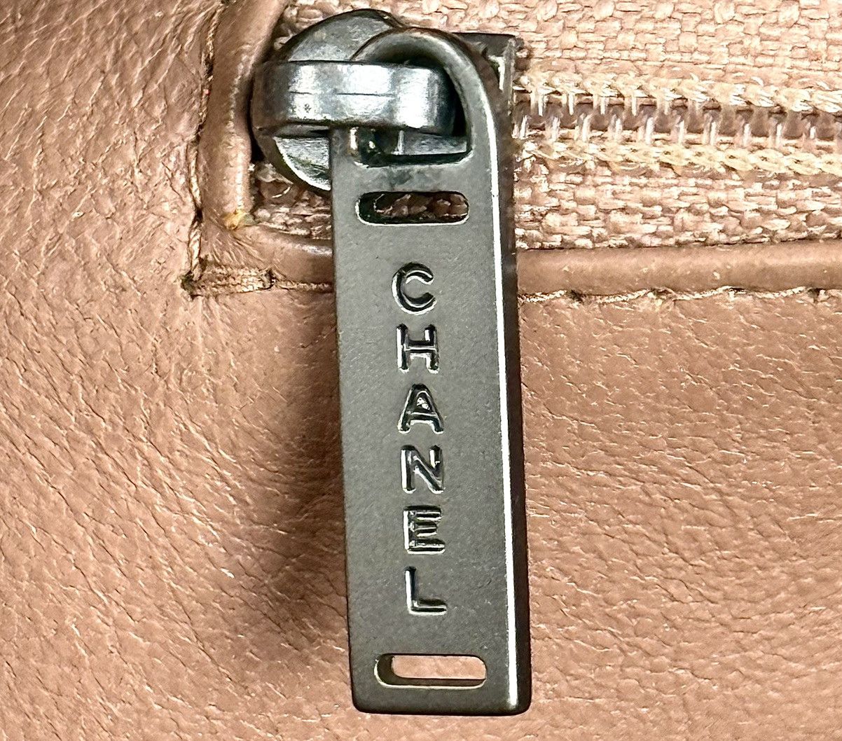 Chanel Chanel - 2002 - Caviar - Matelassé - Bowling Bag Size ONE SIZE - 21 Thumbnail