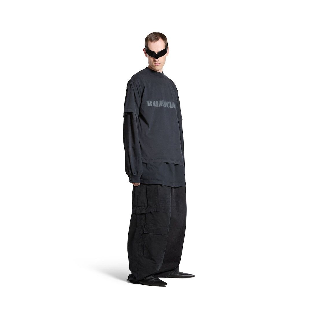 Balenciaga o1w1db10525 Stencil Type T-Shirt Medium Fit in Black Size US XXL / EU 58 / 5 - 2 Thumbnail
