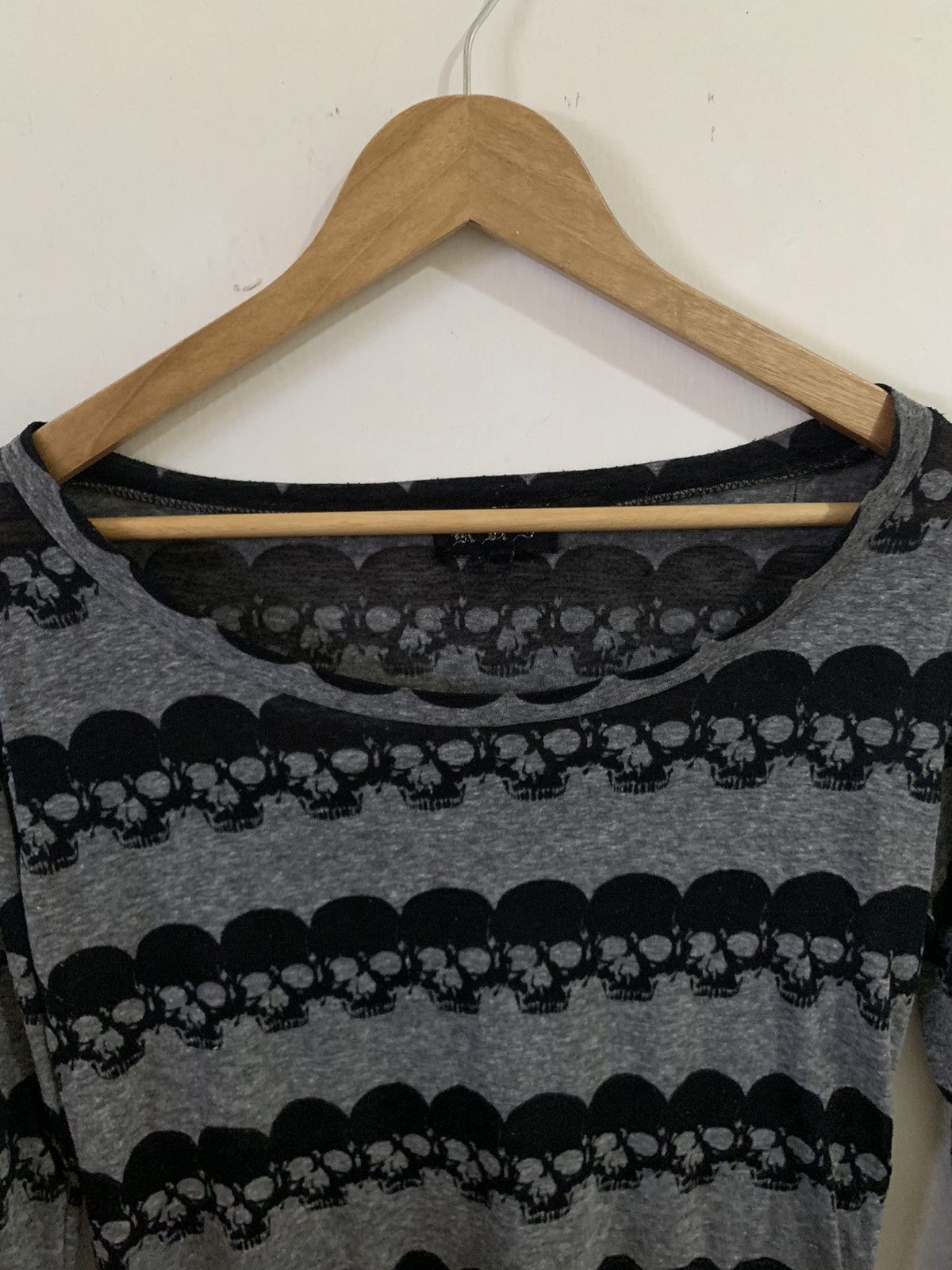 Japanese Brand Japanese Brand KUI Skull Rock Metal Long Sleeve Size S / US 4 / IT 40 - 8 Thumbnail