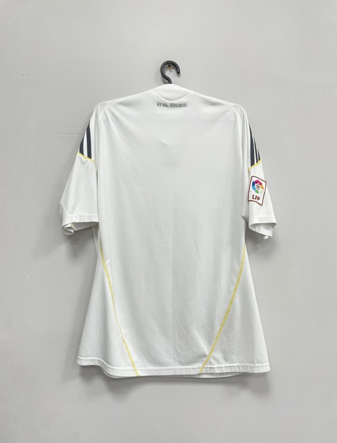 Adidas Real Madrid 2009/2010 Home Football Shirt Jersey Adidas Size US L / EU 52-54 / 3 - 2 Thumbnail