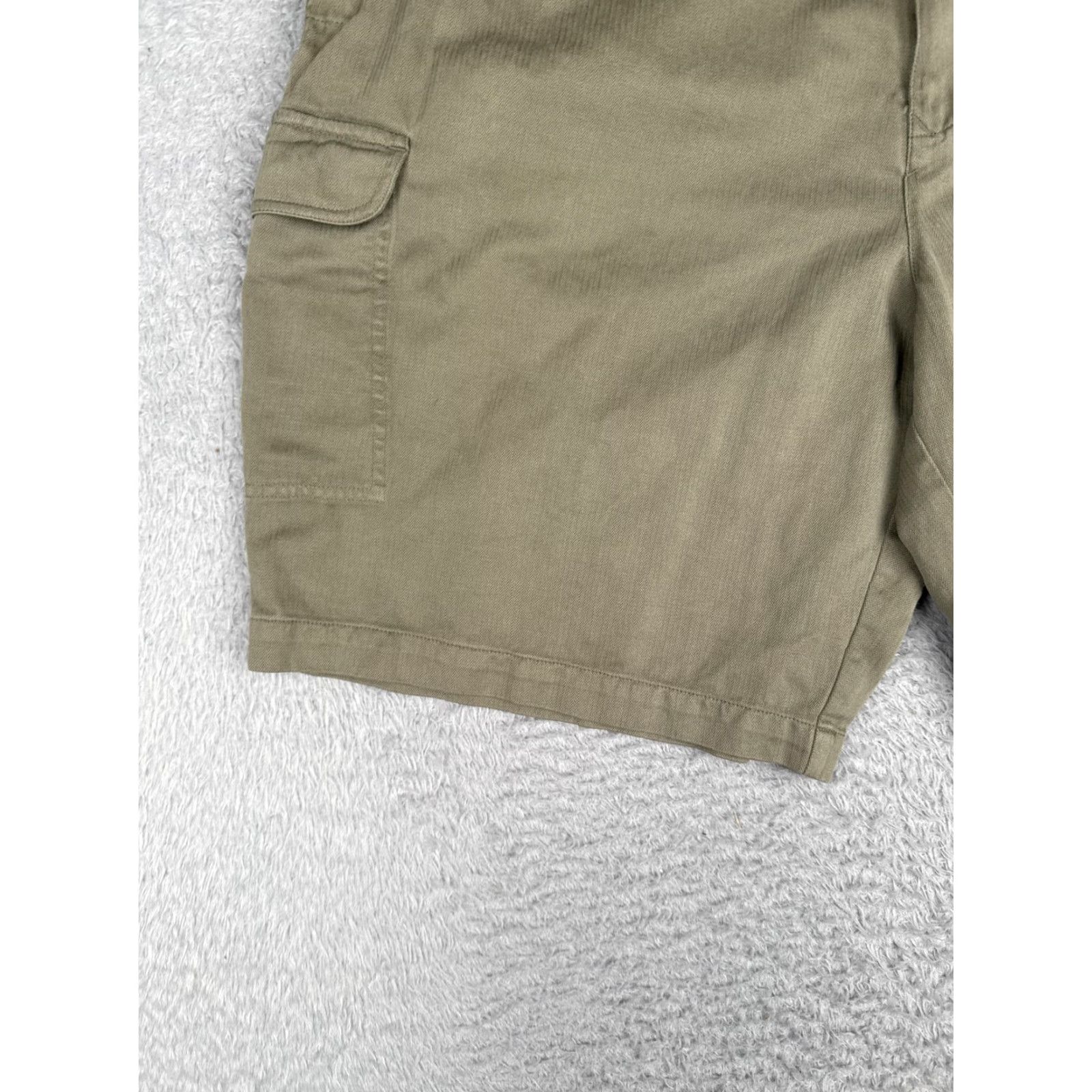 Tommy Bahama Tommy Bahama Shorts Mens 38 Olive Green Silk Cotton Cargo Pockets Chino Zip Fly Size US 38 / EU 54 - 3 Thumbnail