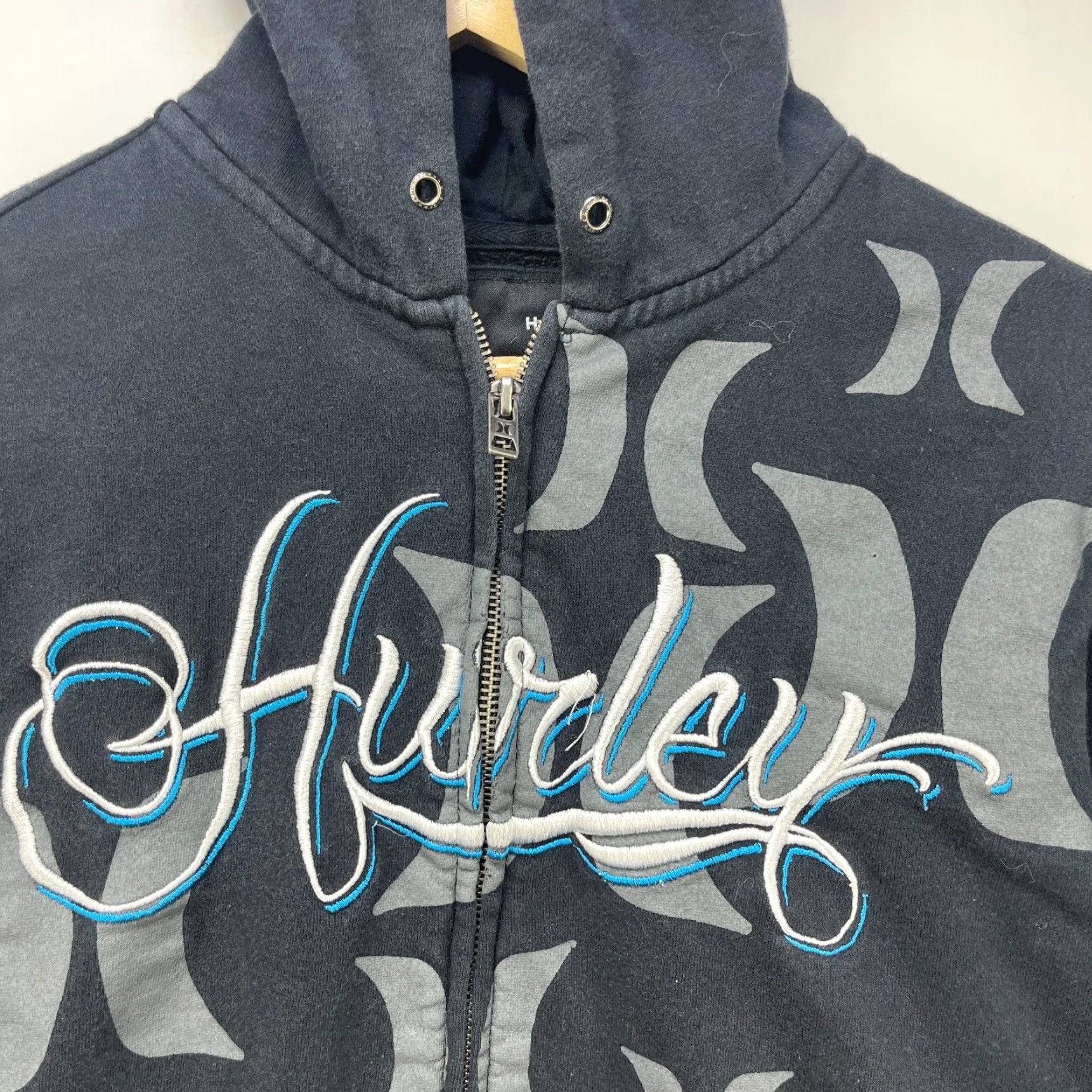 Hurley VINTAGE Hurley Zip Up Hoodie Shirt S Black Mens Hooded Full Zip 90s Merch Size US S / EU 44-46 / 1 - 3 Thumbnail