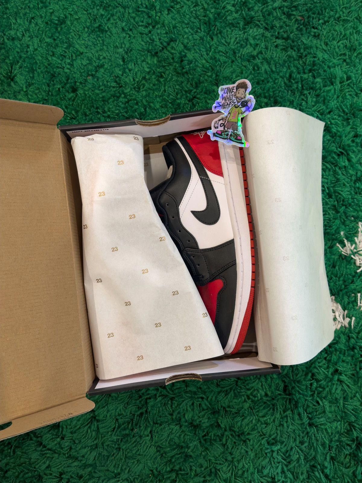 Jordan Brand Jordan 1 Low Bred Toe Size 14 Size US 14 / EU 47 - 5 Thumbnail