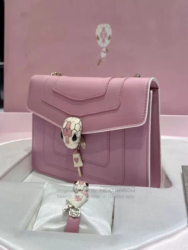 Bvlgari Bvlgari 2018 Valentine Limited Pink Accordion Bag. Size ONE SIZE - 4 Thumbnail