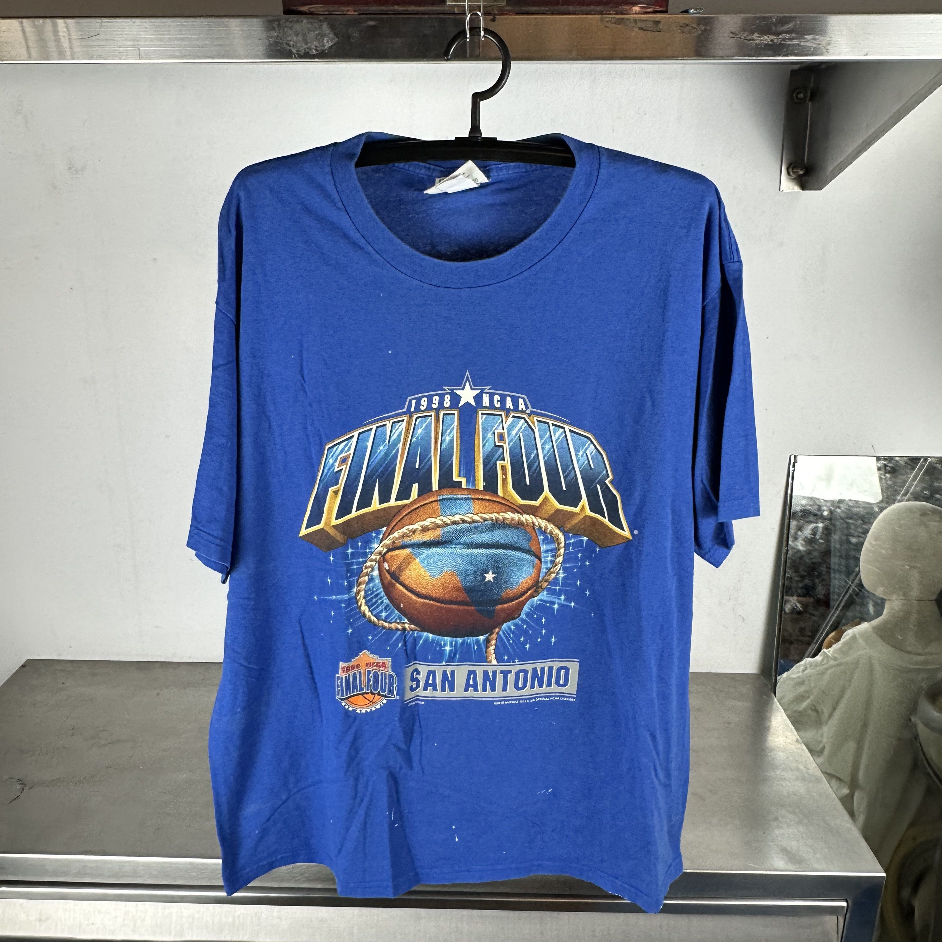 Vintage 1998 NCAA College Basketball Final Four Graphic XL T-Shirt Size US XL / EU 56 / 4 - 1 Thumbnail