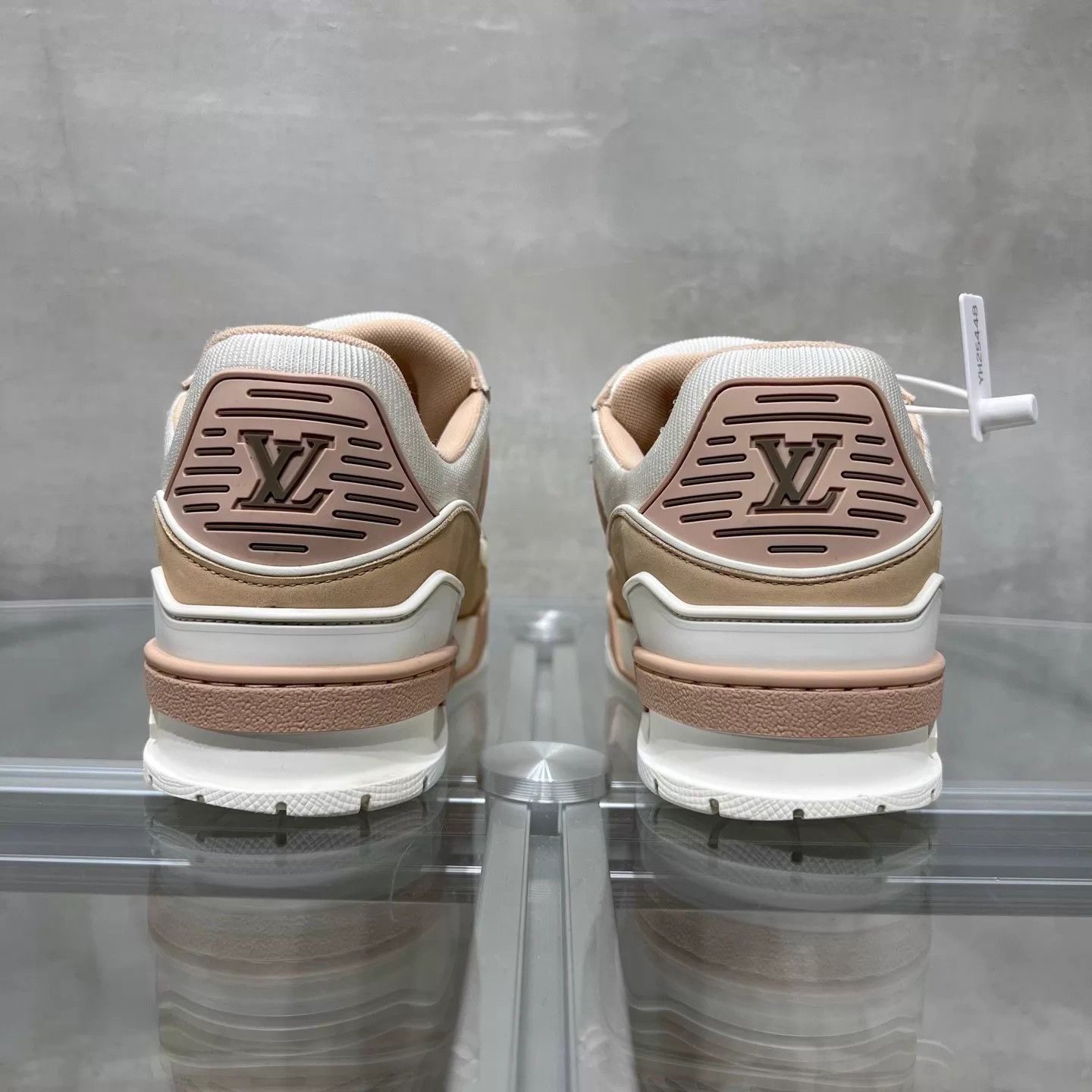 Louis Vuitton LV Trainer White Pink 38.5 Size US 8 / IT 38 - 6 Thumbnail