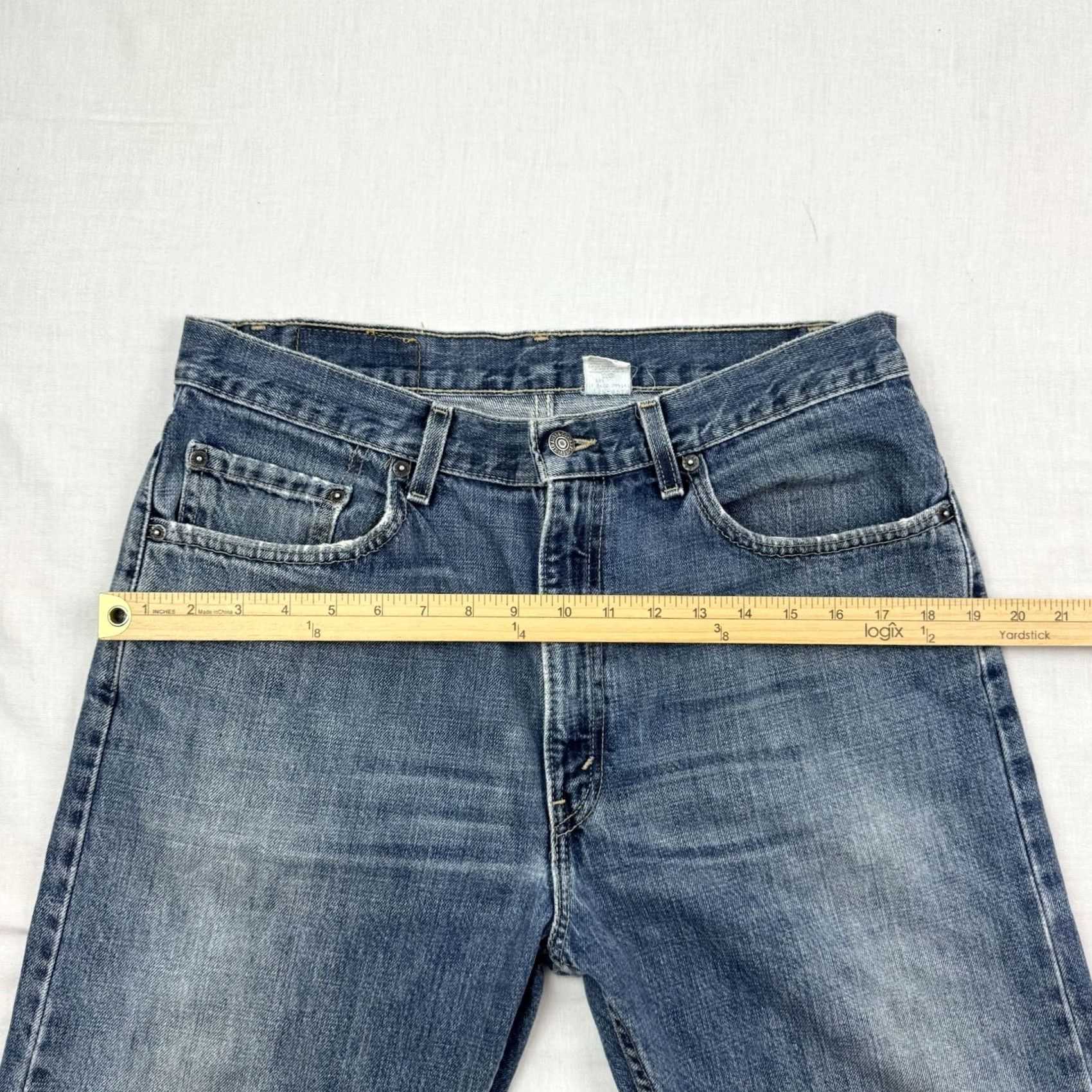 Levi's VINTAGE Levi's 505 Jeans Adult 34x30 Regular Straight Leg Made In USA Blue Denim Cotton USA 90s Y2K Mens Size US 34 / EU 50 - 7 Thumbnail