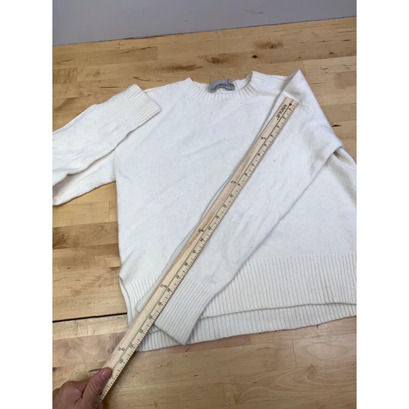 Everlane Everlane 100% Wool Sweater Womens S Cream Ivory Crew Neck Long Sleeve Casual Pullover Knit Winter Fall Spring Regular Sized 12660 Size S / US 4 / IT 40 - 7 Thumbnail