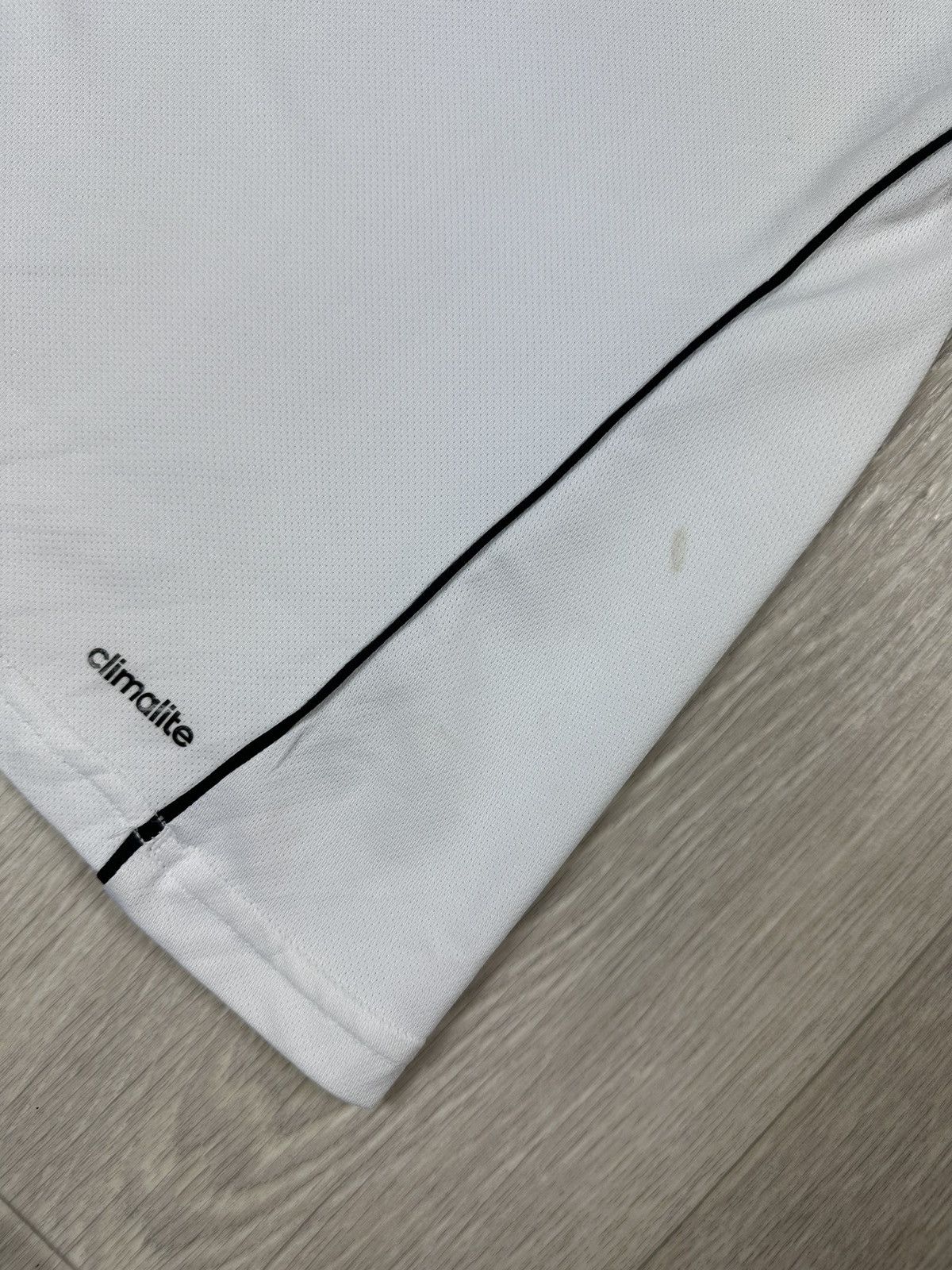Adidas Adidas Real Madrid 2015/2016 JAMES 10 Soccer Jersey Size US S / EU 44-46 / 1 - 10 Thumbnail