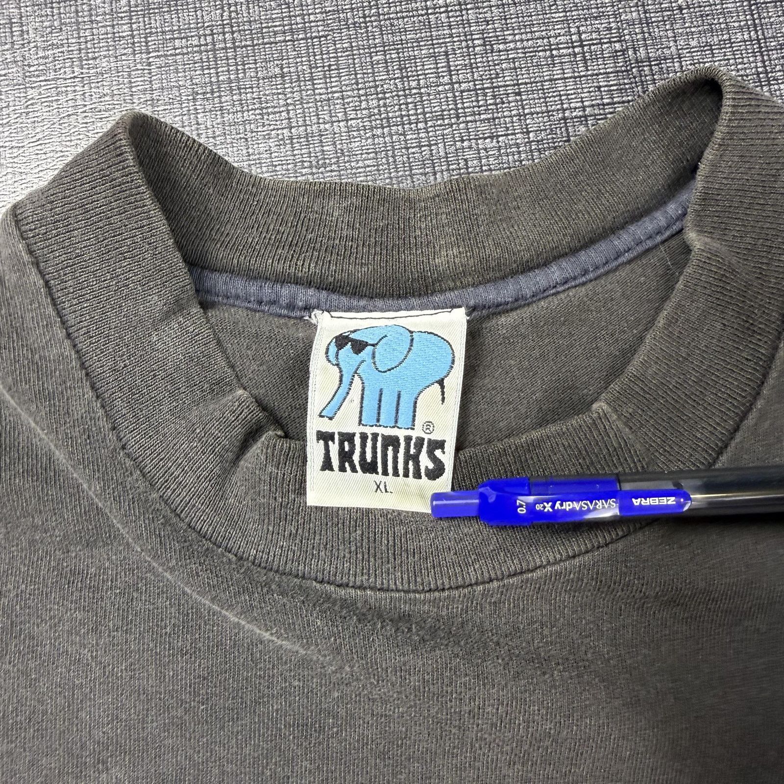 Vintage Vintage 90s Single Stitch Trunks Elephant Graphic Tee Size US XL / EU 56 / 4 - 6 Thumbnail