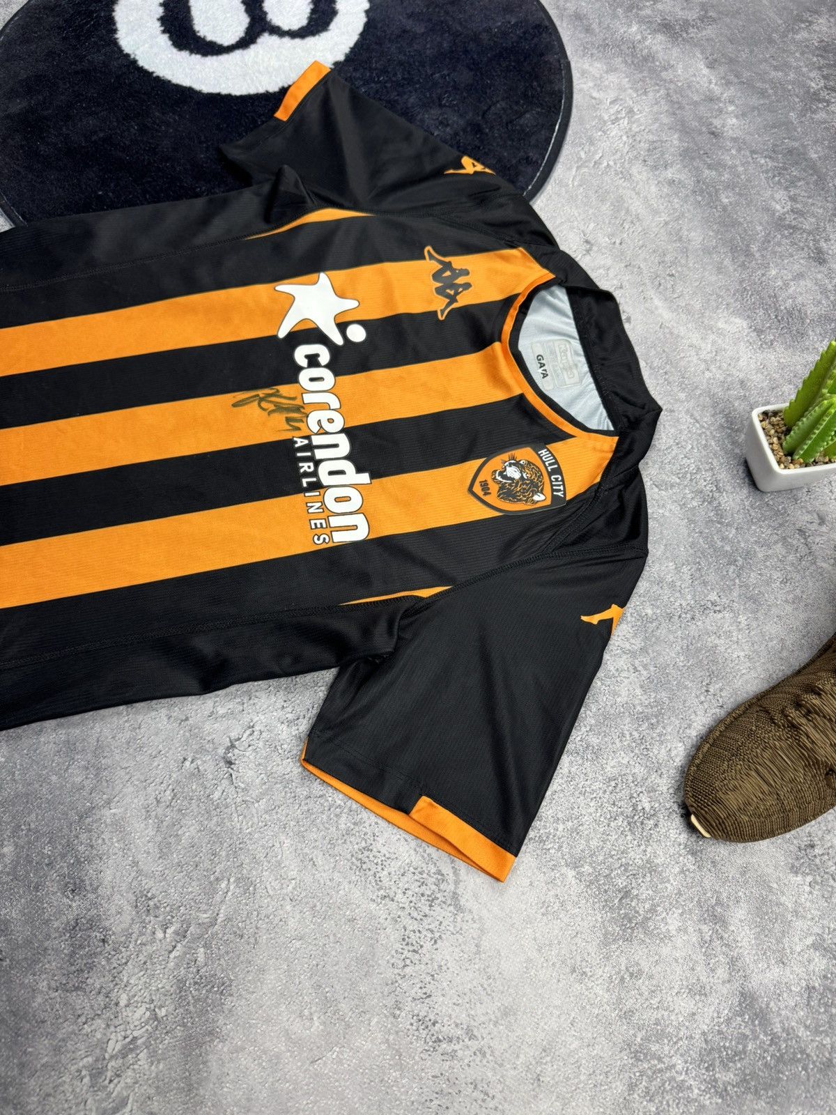 Sports Specialties SEAN QUINN #7 Hull City AFC 23/24 Match Issue Home Football Size US S / EU 44-46 / 1 - 3 Thumbnail
