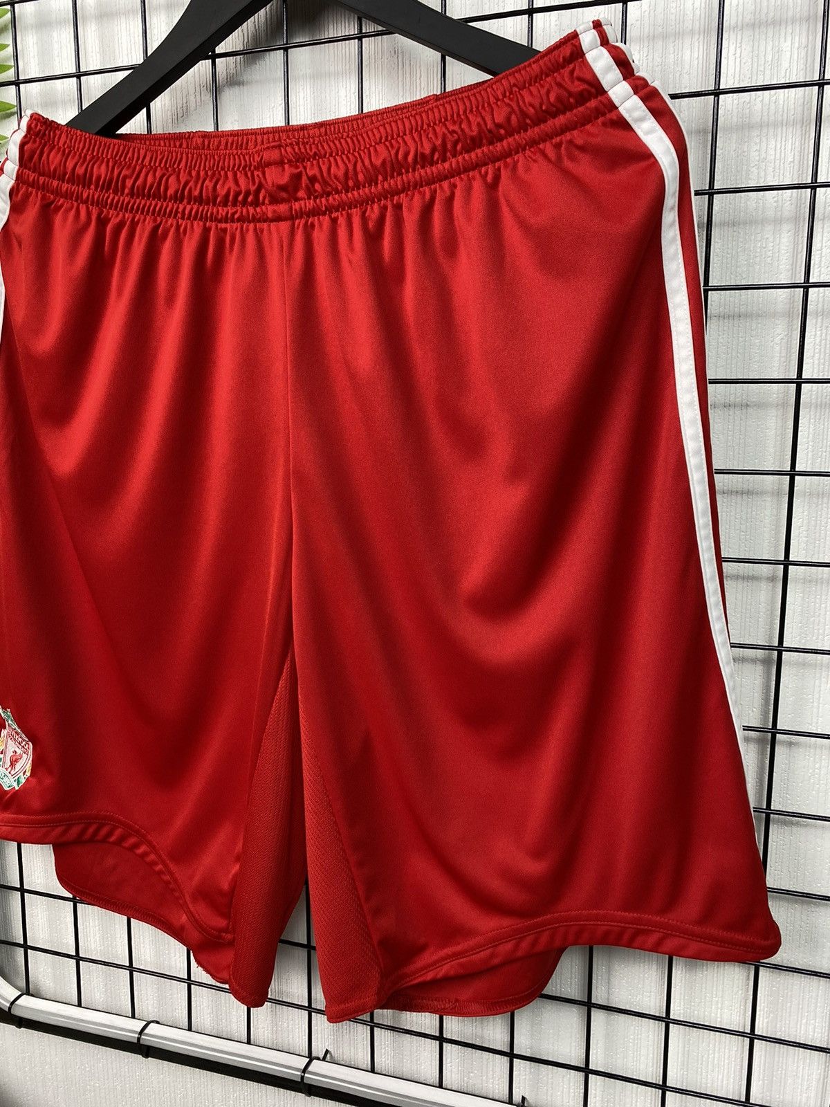 Adidas Liverpool red shorts Adidas XL 2008 2009 Men home kit Size US 36 / EU 52 - 2 Thumbnail