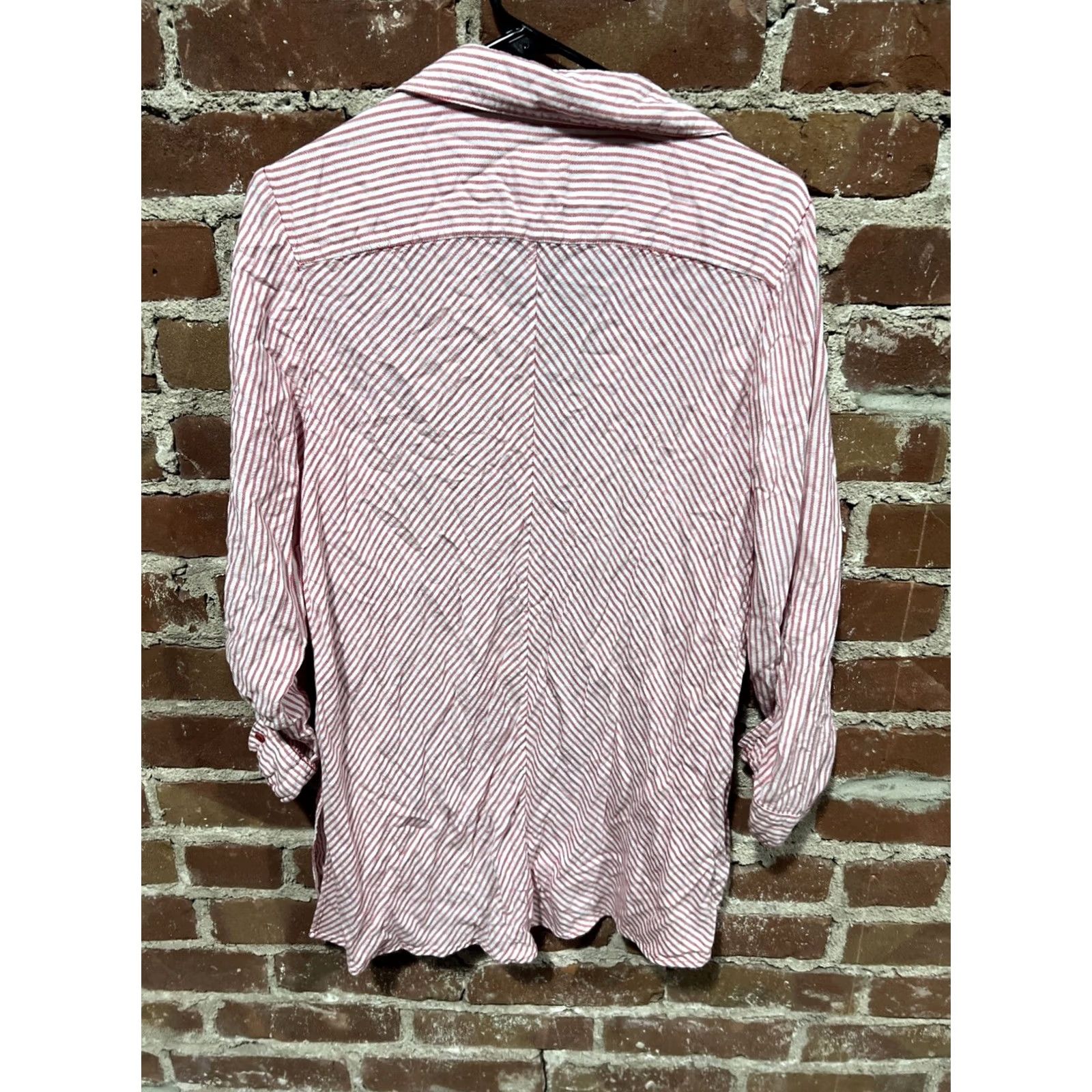 Vintage Chicos Button-Up Blouse Long Sleeve Red White Stripes Viscose Size 3 Womens Shirt Regular Womens Size XS / US 0-2 / IT 36-38 - 3 Thumbnail