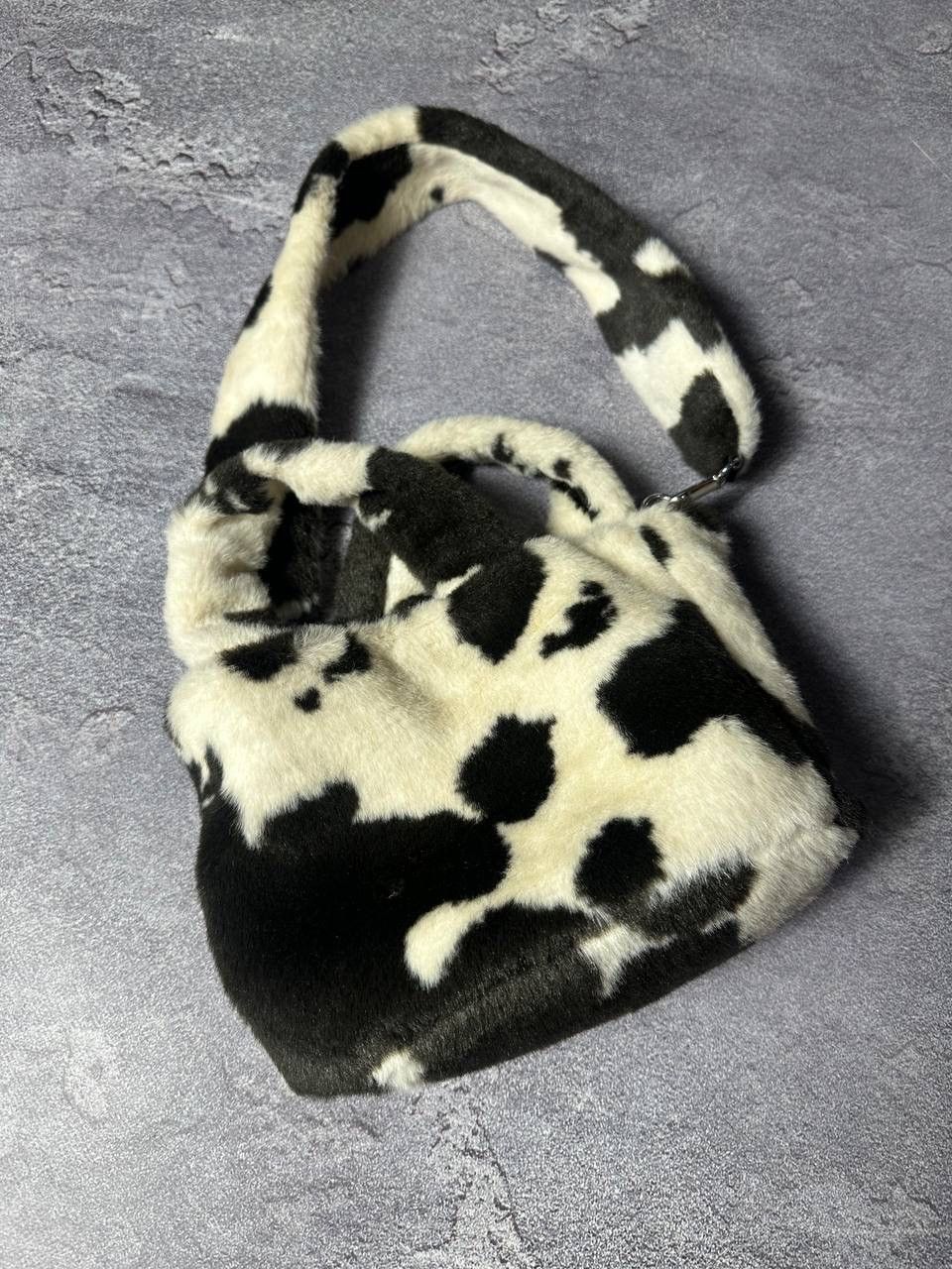 Hysteric Glamour × Japanese Brand × Le Grande Bleu (L.G.B.) 🐮FAUX FUR COW FLUFFY BAG Size ONE SIZE - 3 Thumbnail