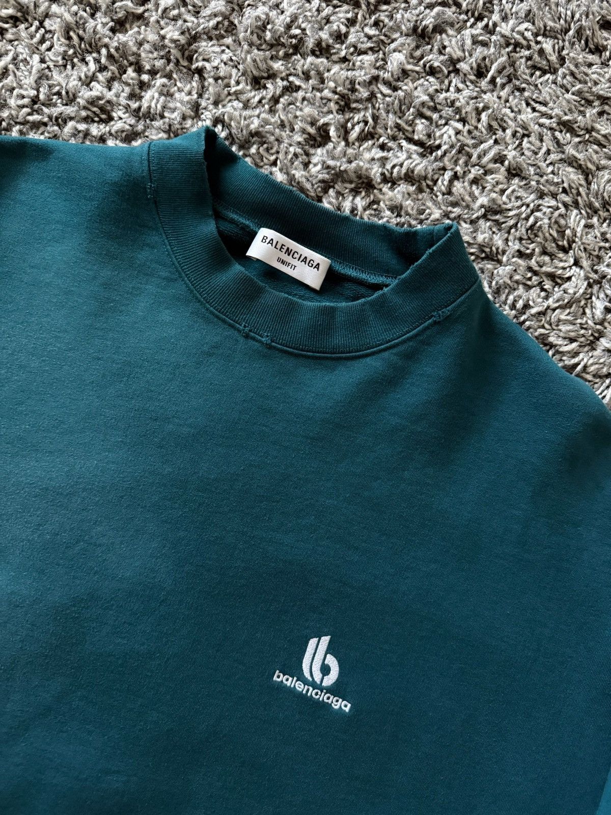 Balenciaga Balenciaga Distressed Crewneck Size US M / EU 48-50 / 2 - 3 Thumbnail