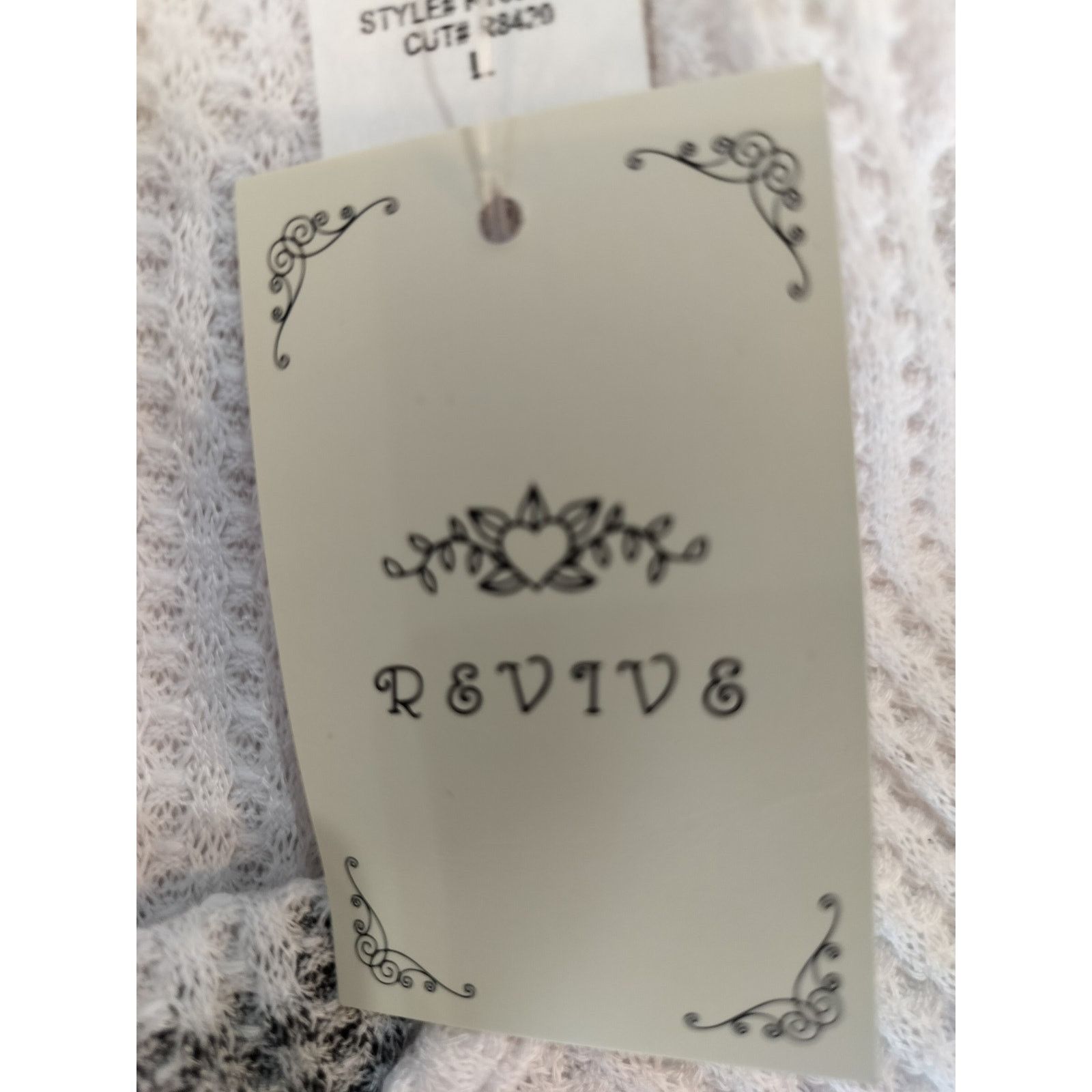 Other Revive Juniors L White Waffle Knit Top “Weekend Mood” Size L / US 10 / IT 46 - 7 Thumbnail