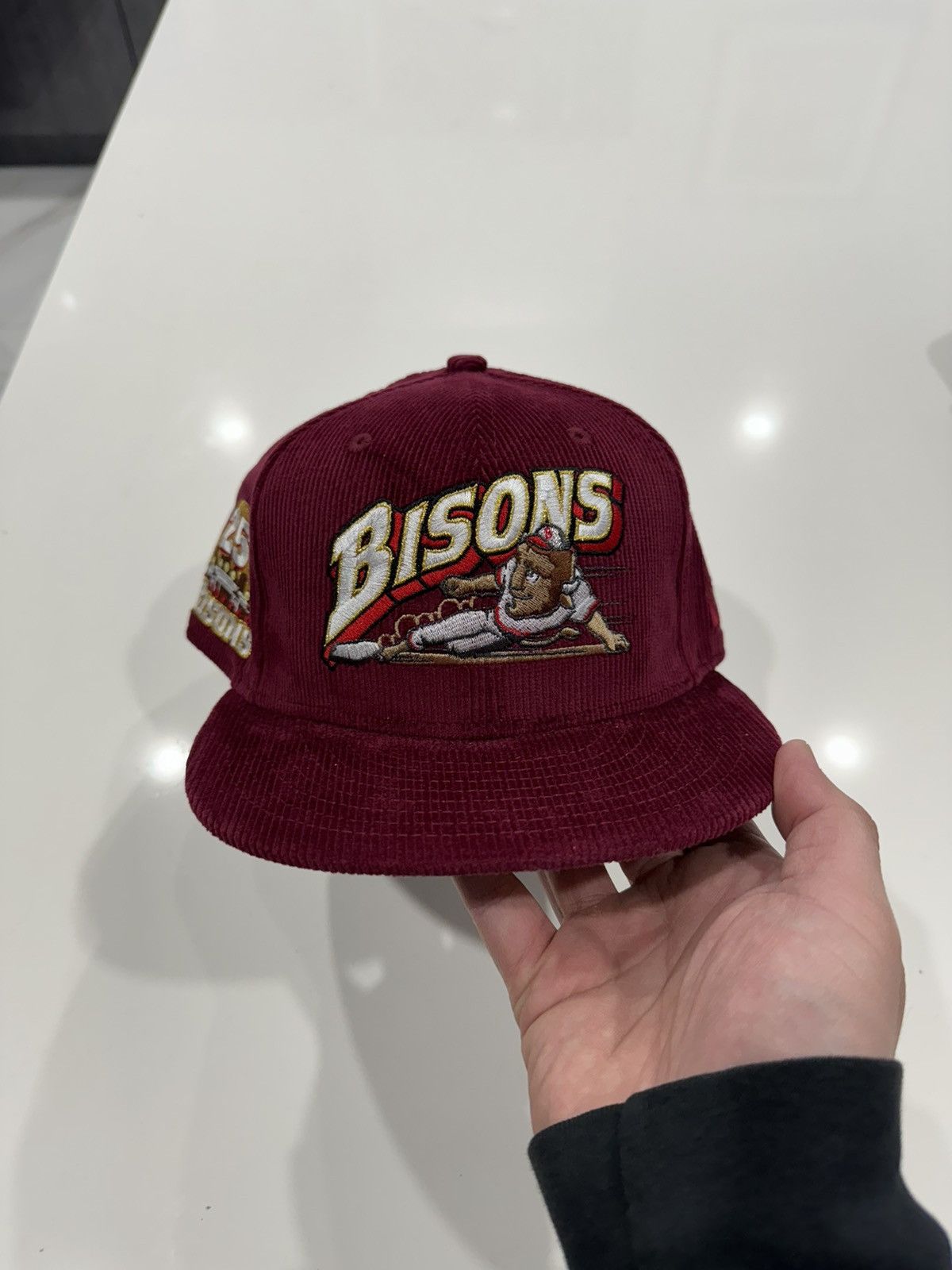 New Era Buffalo Bisons Corduroy UV 7 1/4