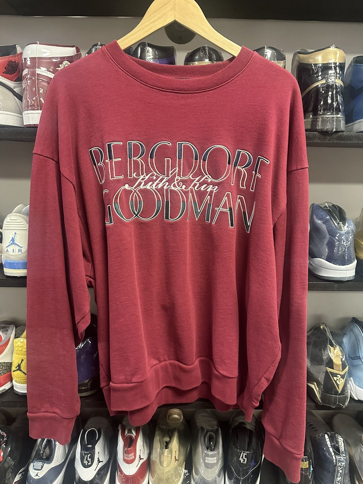 Bergdorf Goodman × Kith Kith bergdorf goodman crew neck xl pre owned Size US XL / EU 56 / 4 - 1 Thumbnail