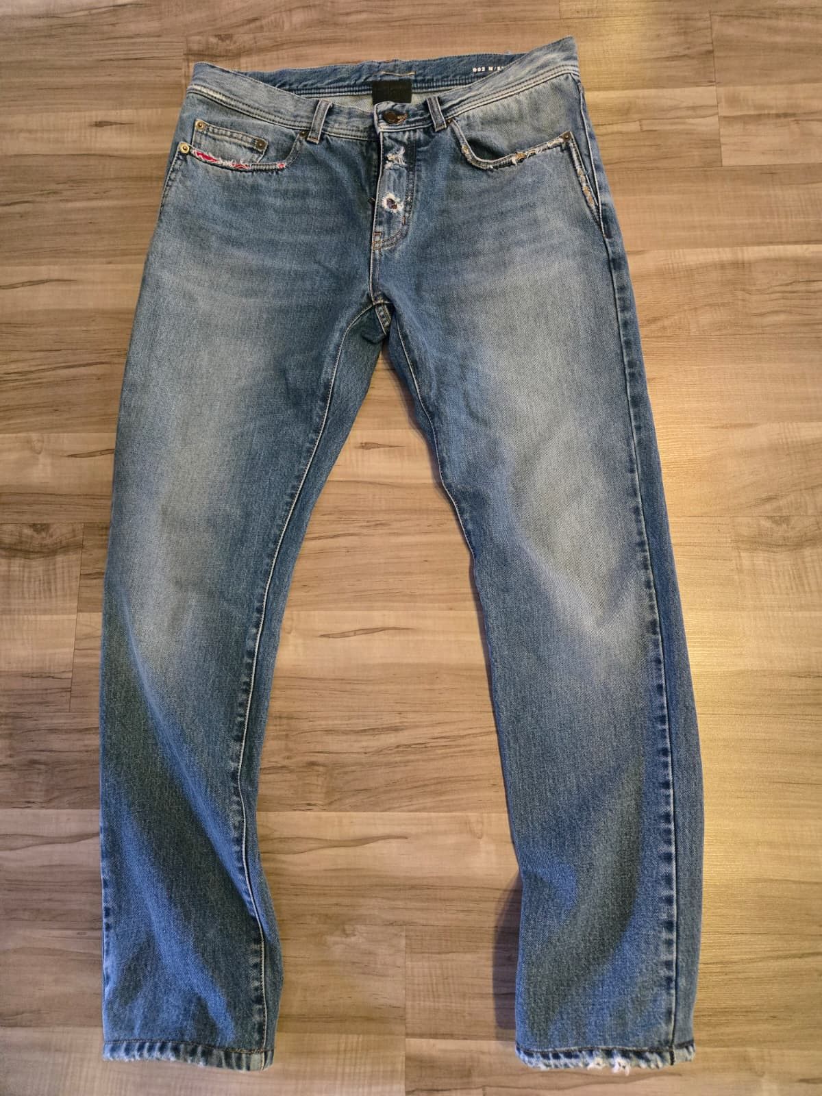Saint Laurent Paris D02 FW17 Embroidered Jeans W32