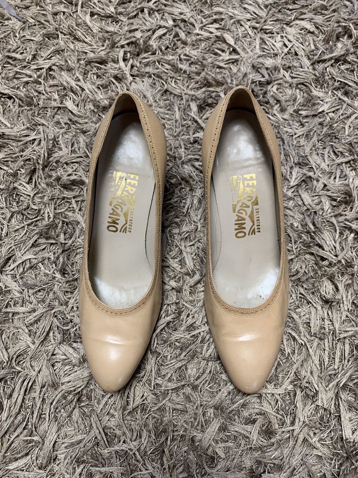 Salvatore Ferragamo Salvatore Ferragamo womens shoes 7.5 size Size US 7.5 / IT 37.5 - 3 Thumbnail