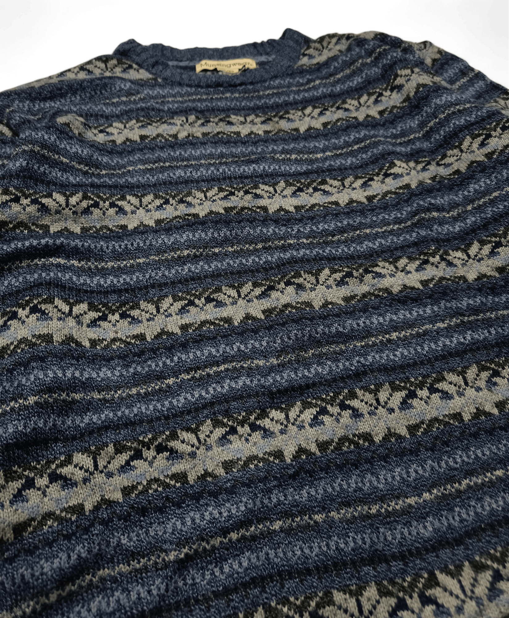 Other Vintage 90s MUNSINGWEAR Ethnic Striped Pattern Knit Sweater Size US XL / EU 56 / 4 - 5 Thumbnail