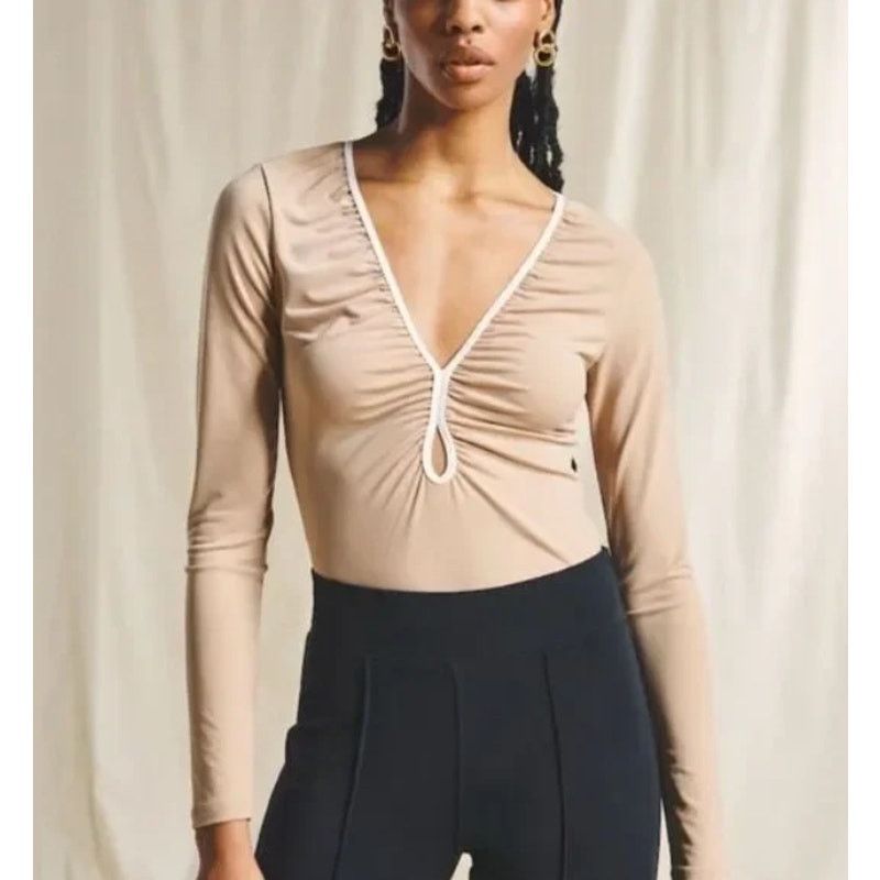 Abercrombie & Fitch Abercrombie & Fitch Nude Ruched Keyhole Long Sleeve Top - XL Size XL / US 12-14 / IT 48-50 - 1 Thumbnail