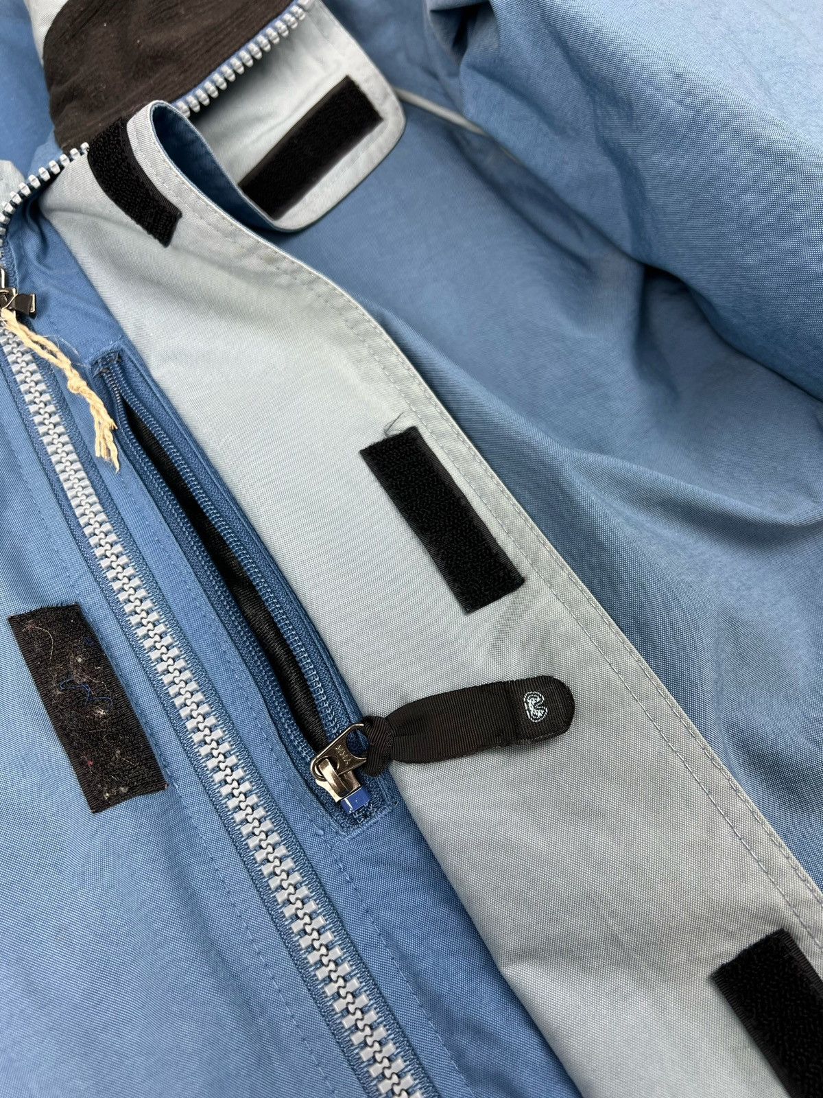 Nike × Nike ACG × Vintage Nike ACG Vintage Tech Windbreaker Jacket Size US L / EU 52-54 / 3 - 9 Thumbnail
