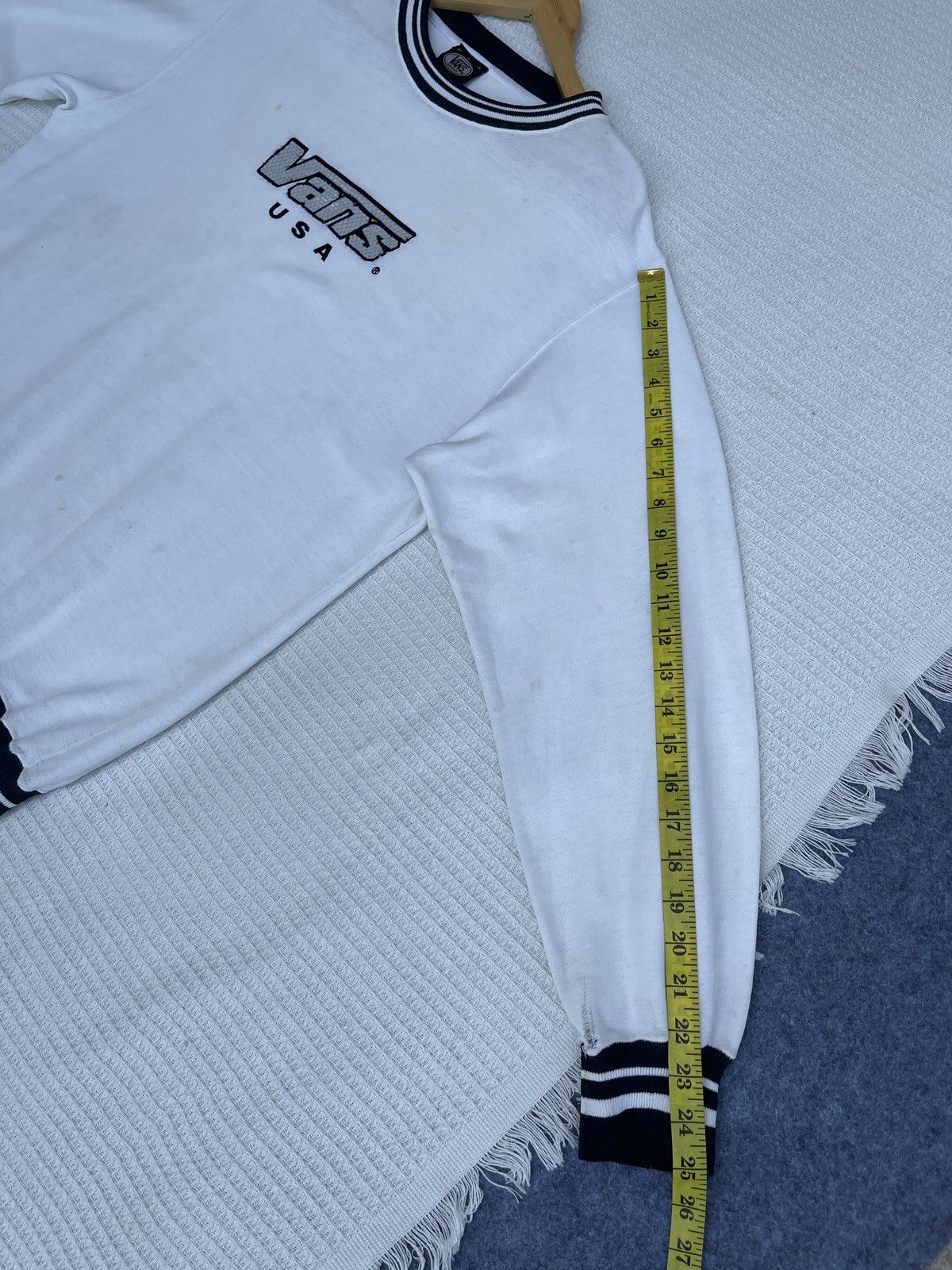 Vans × Vintage Last Drop🔥Vtg VANS Big Spellout Embroidered Logo Sweatshirt Size US L / EU 52-54 / 3 - 15 Thumbnail