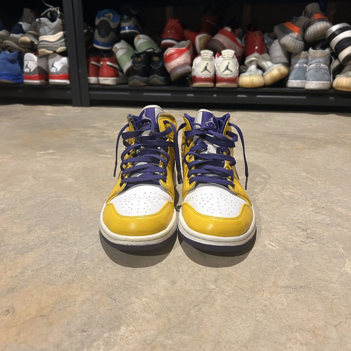 Jordan Brand Air Jordan 1 Mid Lakers 2013 US 10.5 Size US 10.5 / EU 43-44 - 4 Thumbnail